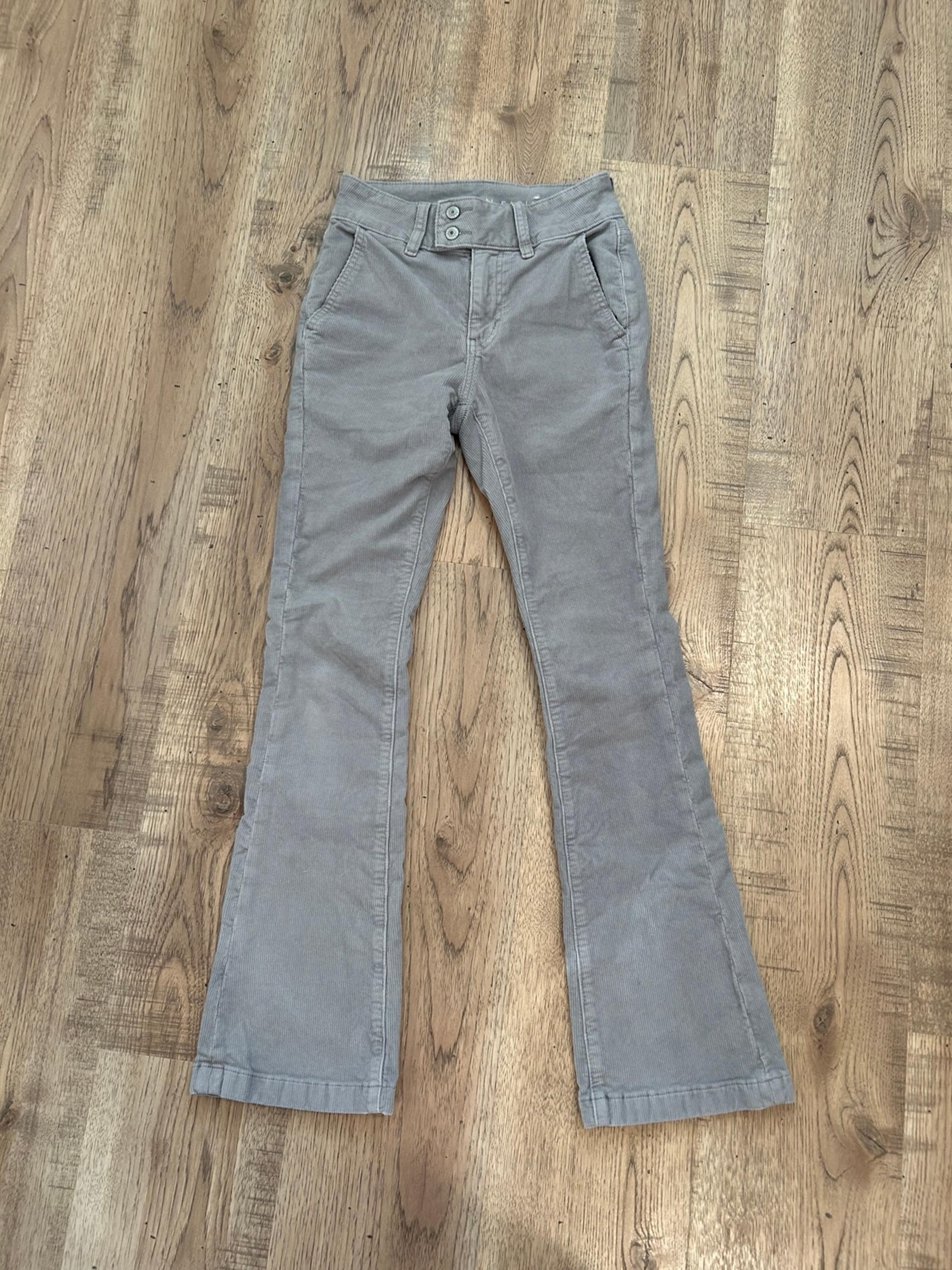 Brand New American Eagle corduroy women's pants