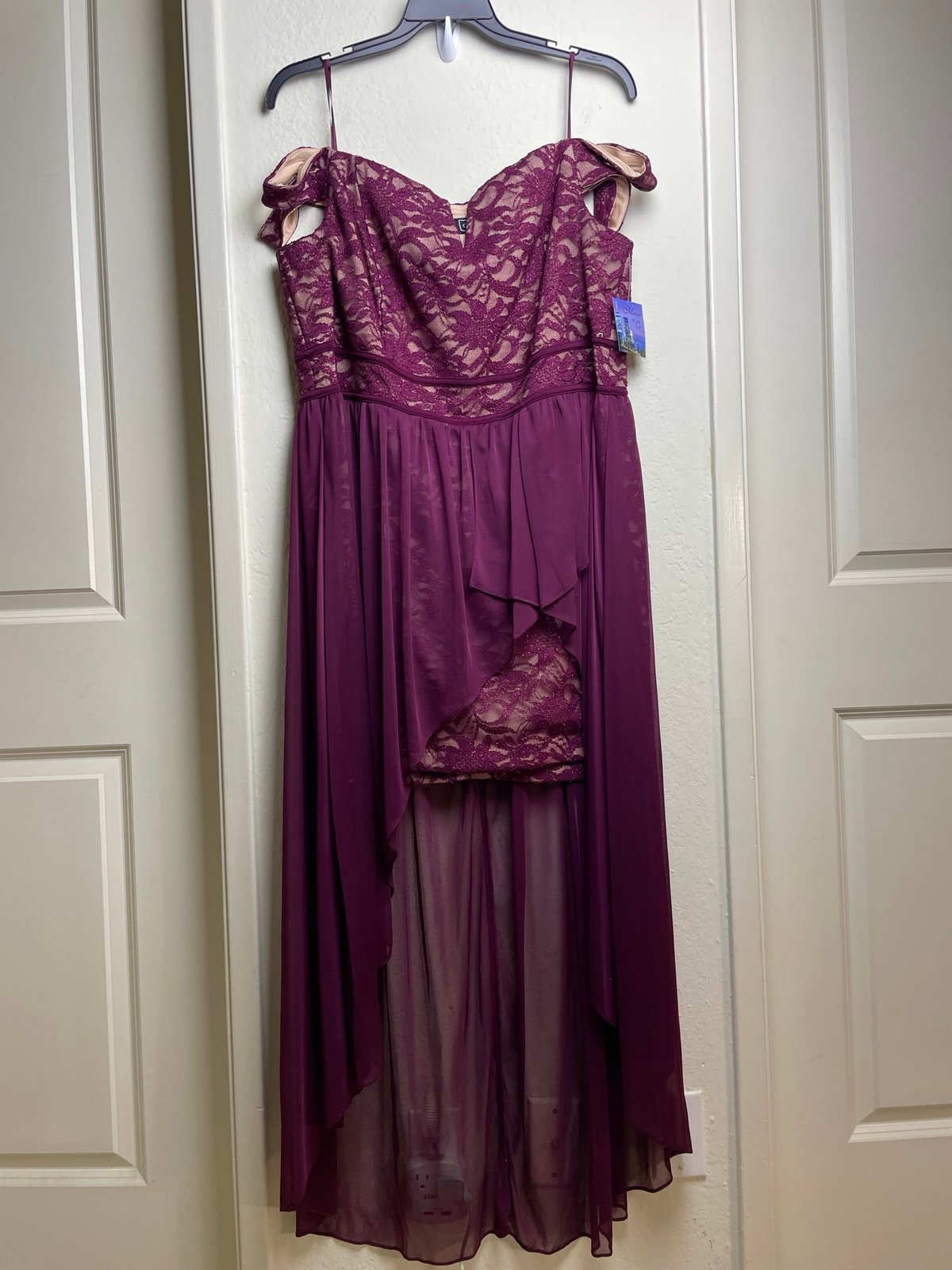 MORGAN & CO Off Shoulder Maxi Dress Women’s Size 20W Gown High Low Dress