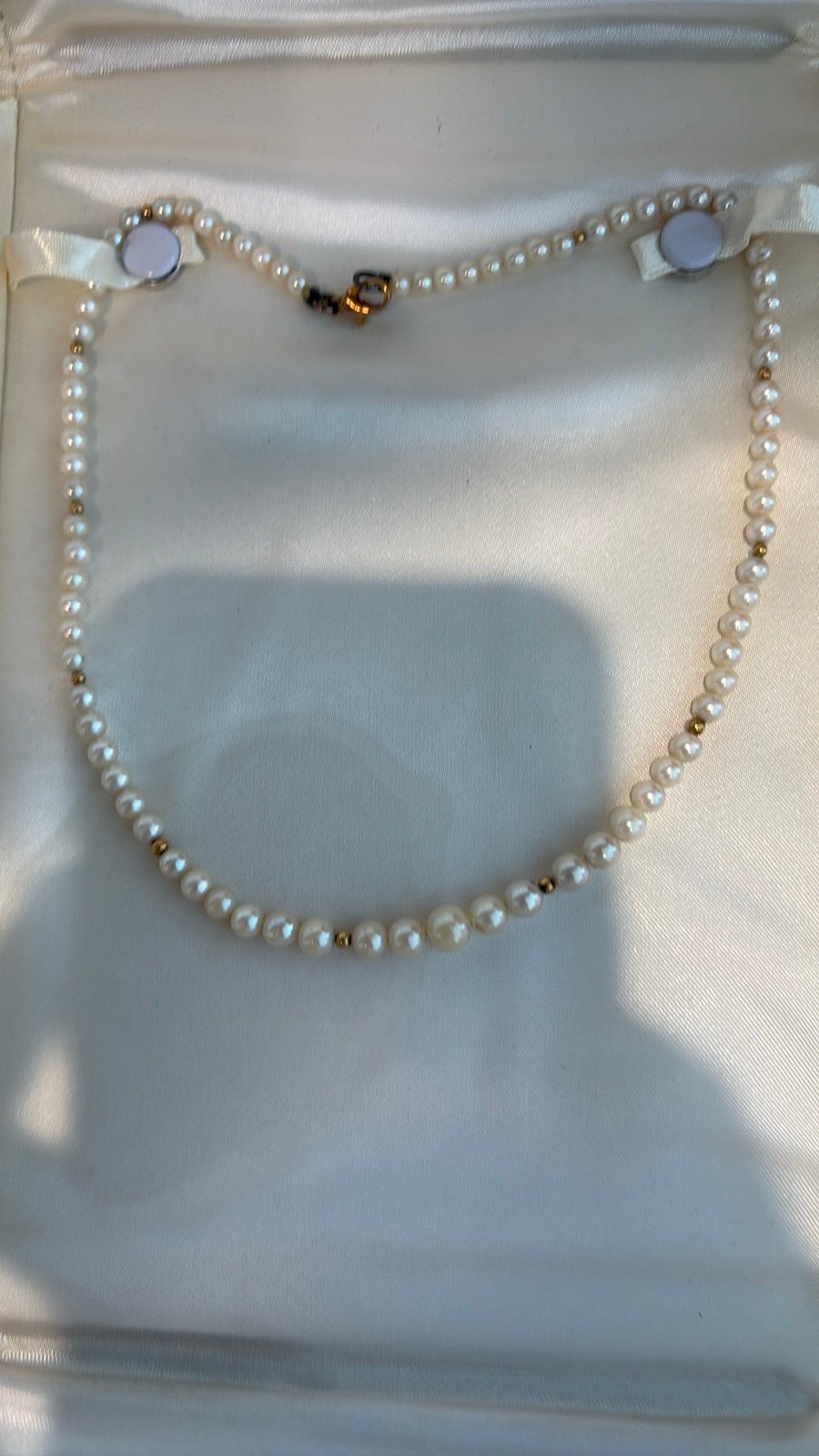 Vintage Authentic Graduated Pearl&Gold Bead Necklace protective case NY DIAMOND