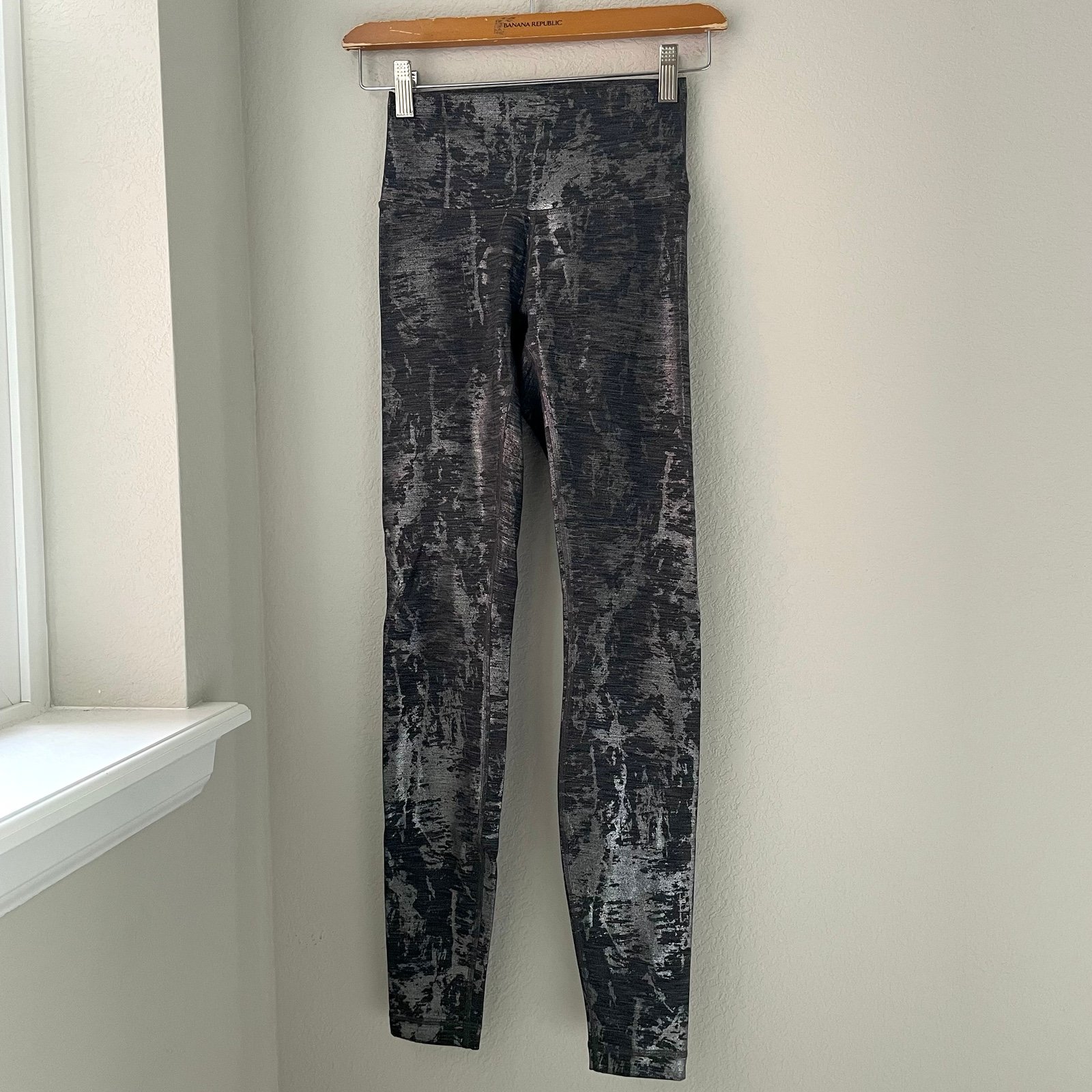 NWOT Lululemon Leggings 28” (2)