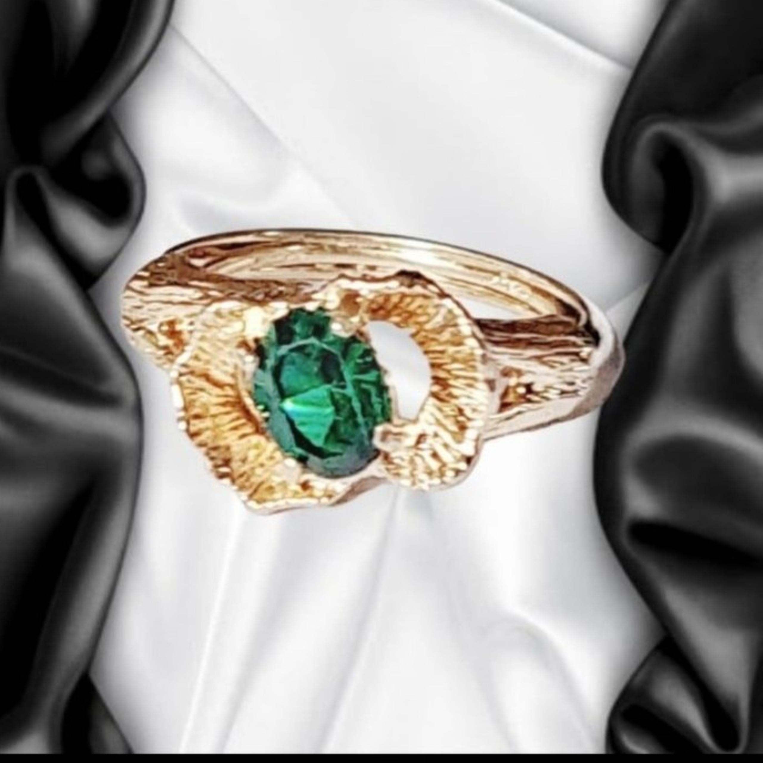 Sarah Coventry Gold Tone Adjustable Ring with Green CZ Stone