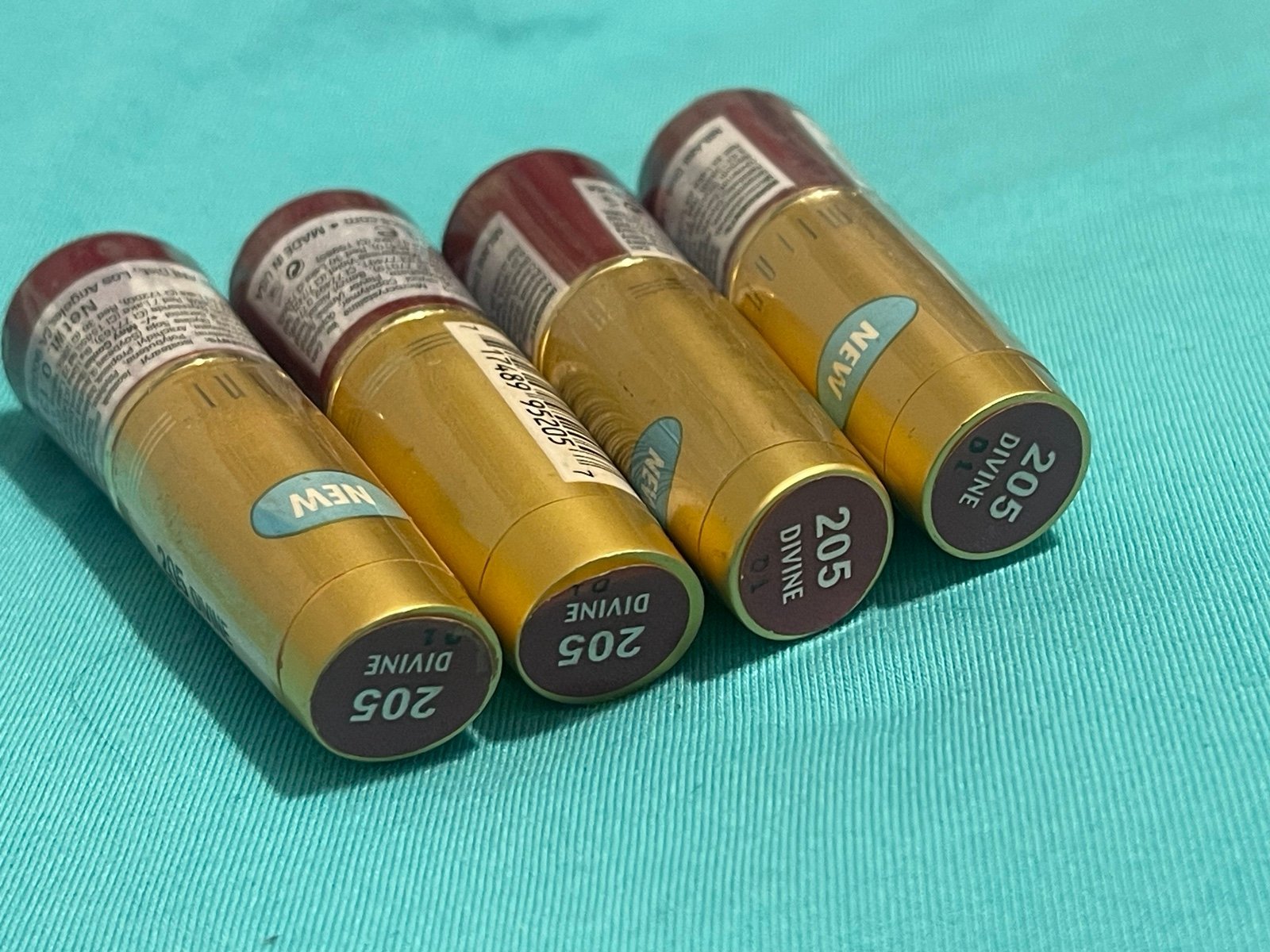 4 Milani Velvet Lipstick # 205 Divine -