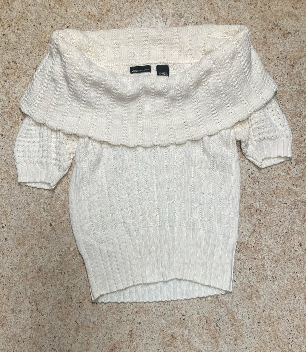 Sm MODA INTERNATIONAL Off Shoulder Cable Knit Sweater
