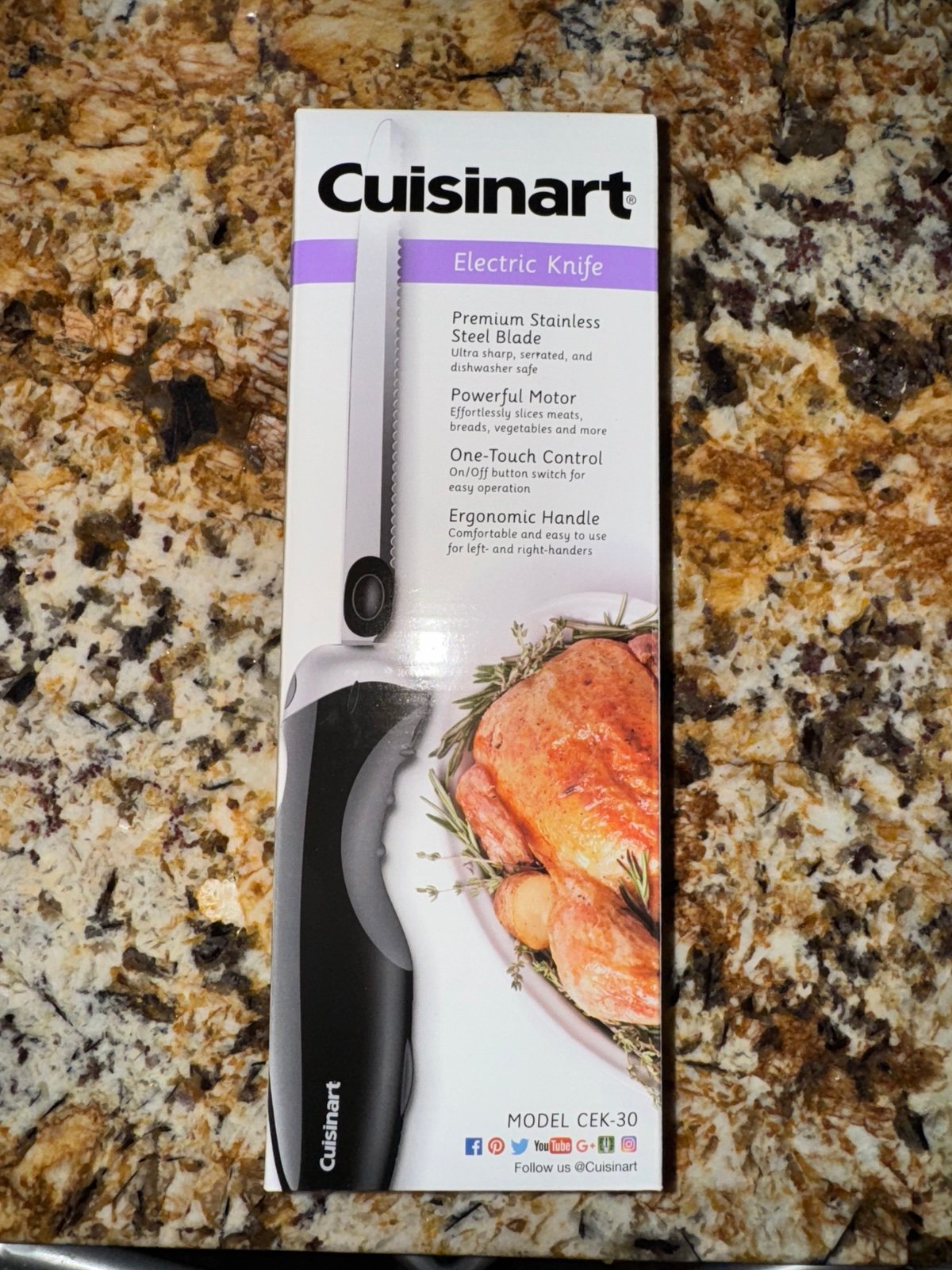 New In Sealed Box Cuisinart Electric Cutting Knife w/ Stainless Steel Blades