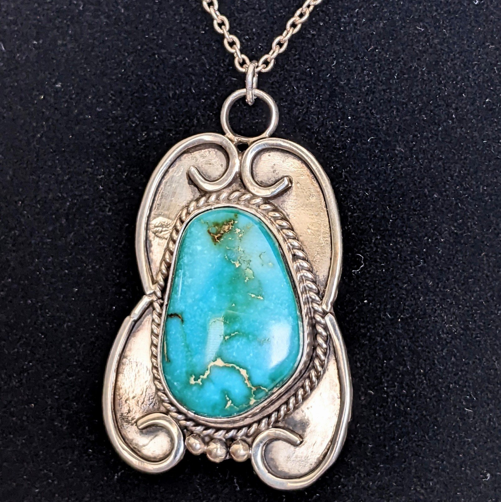 Vintage Native American Sterling Silver & Turquoise Pendant Necklace