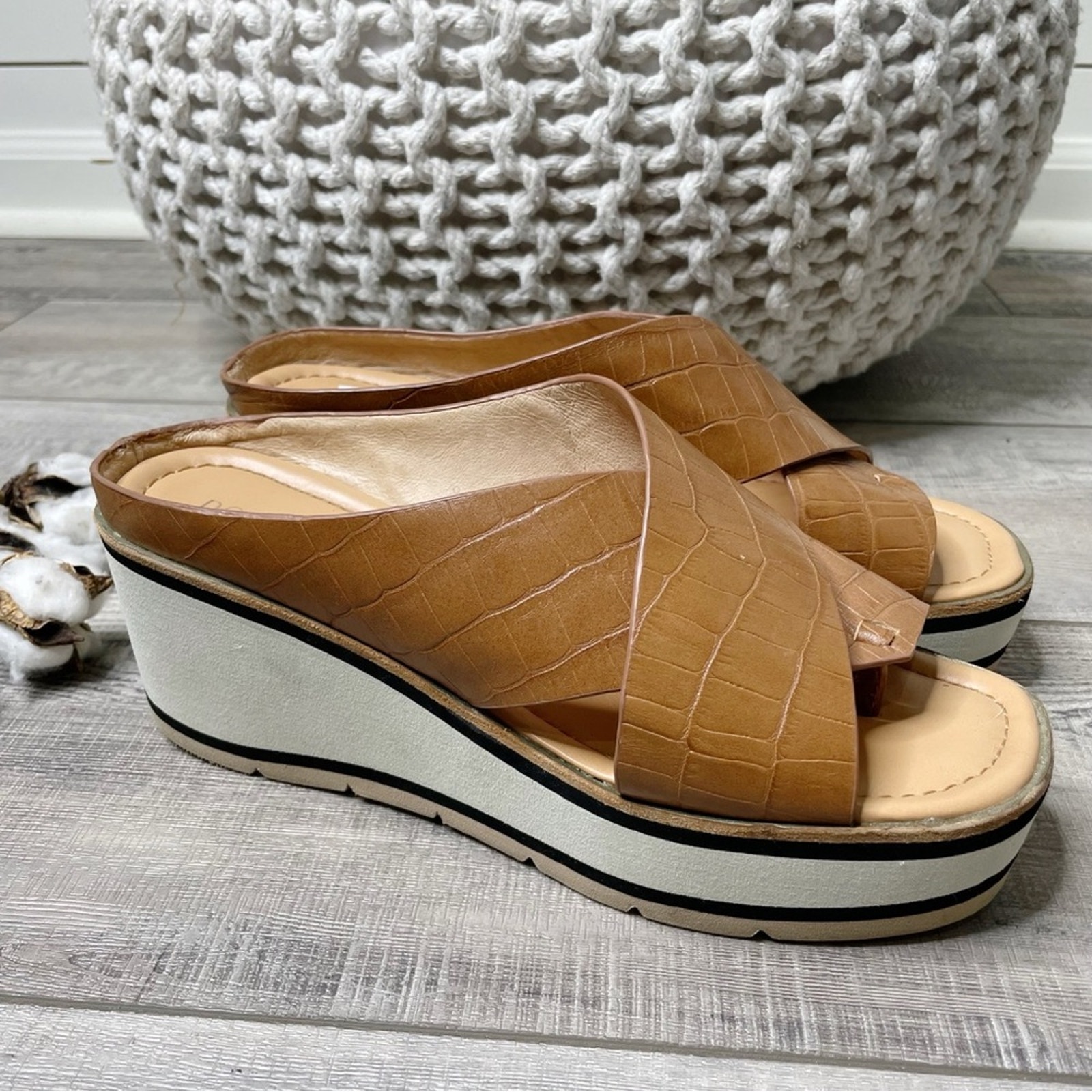 Donald J. Pliner Arya Croc Embossed Leather Wedge Sandals Cognac Size 7.5M