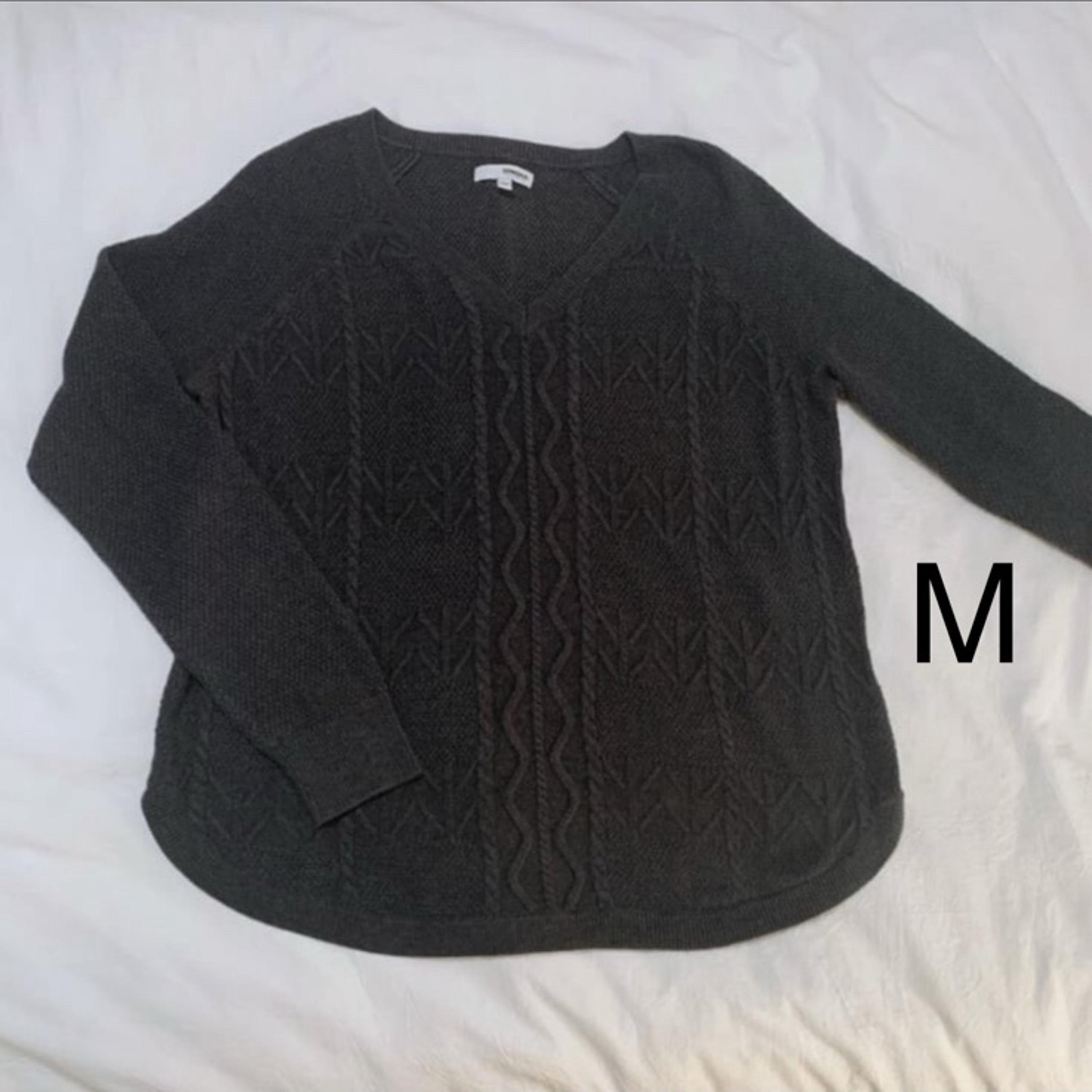 Sonoma dark grey v-neck soft stretchy long sleeved sweater medium
