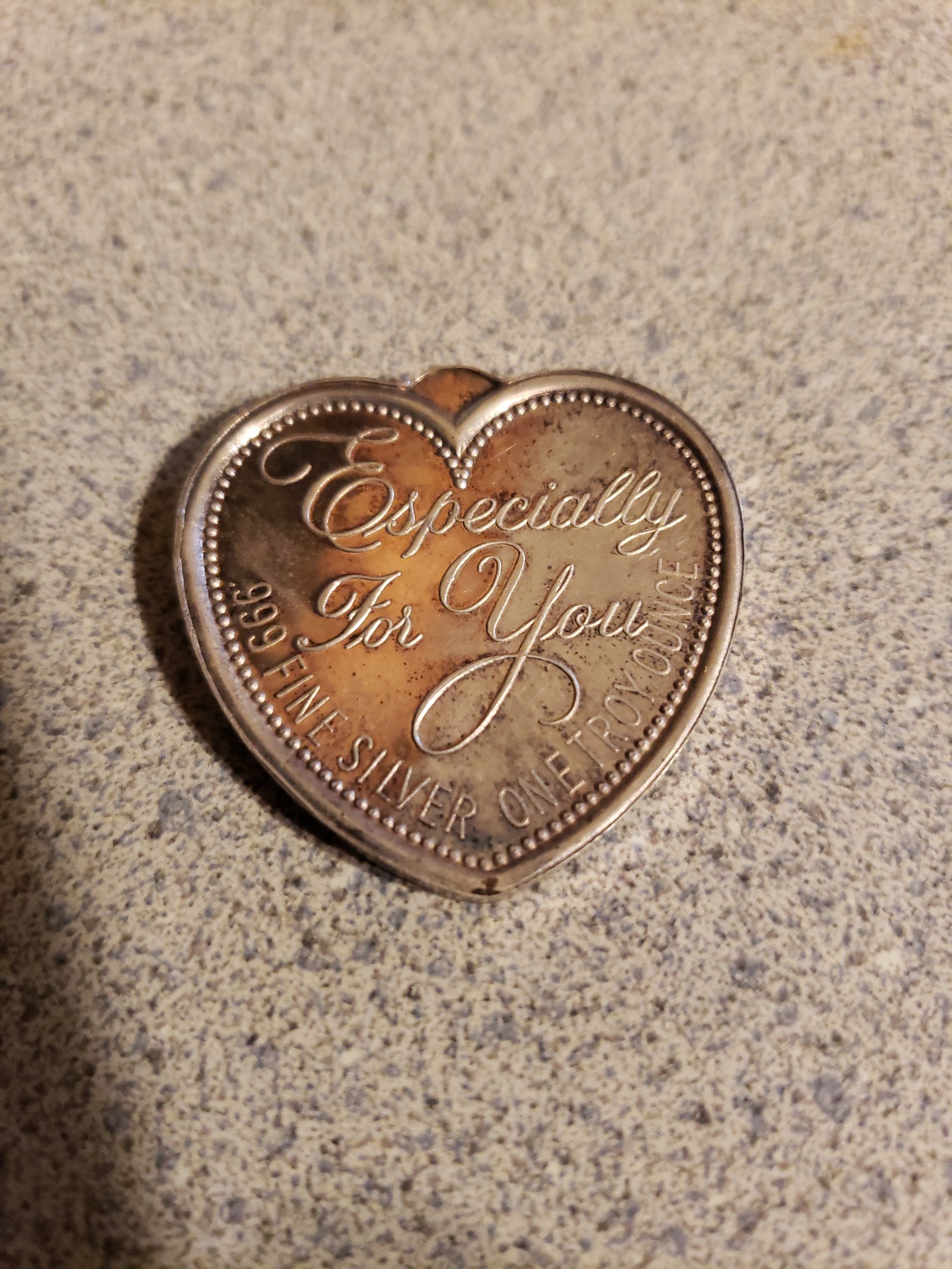 VINTAGE 1oz troy ounce. 999 Heart