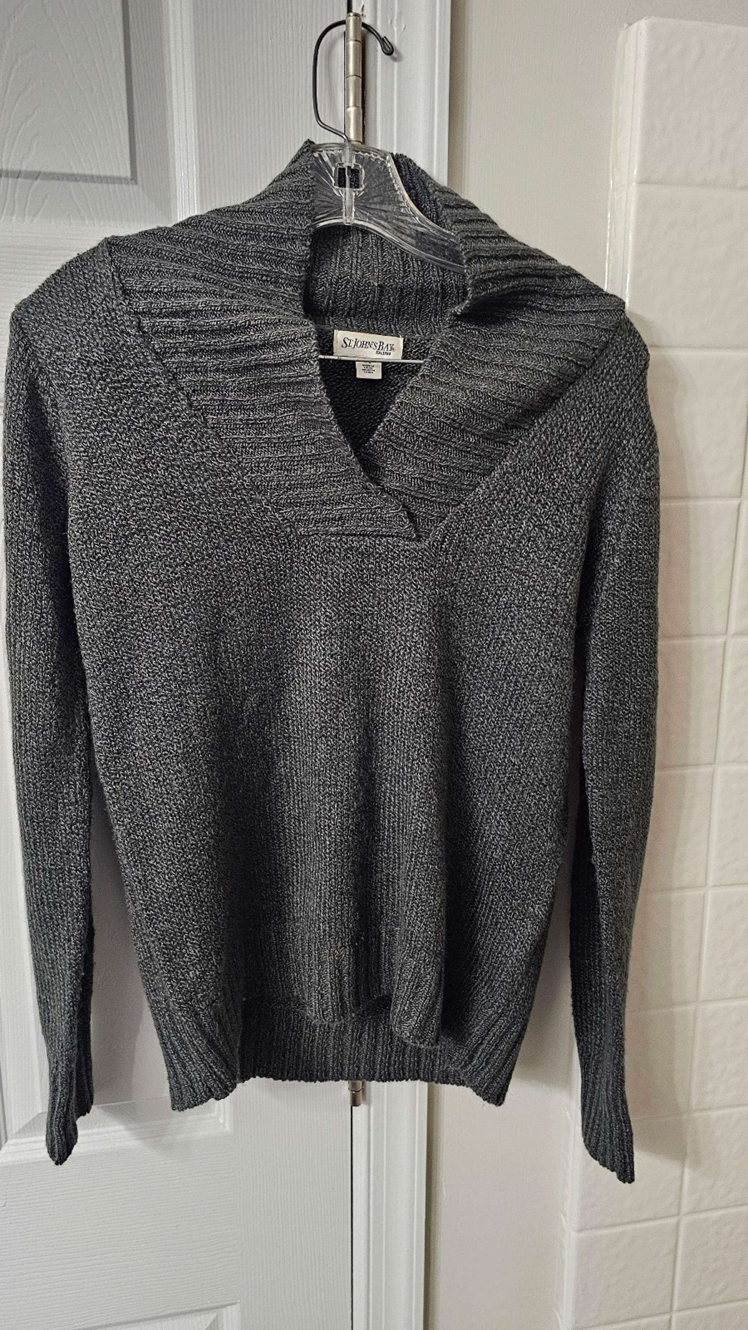 St. John's Bay Women's PLarge Grey Cowl Neck Long Sleeve Knit Sweater B3