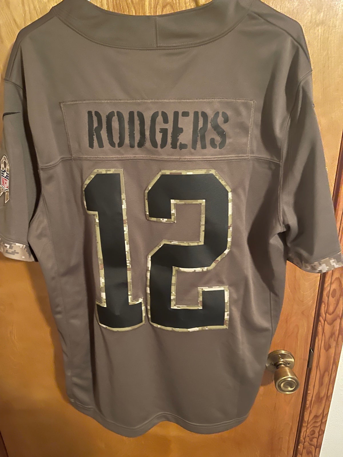 Aaron Rogers Salute to service jersey L