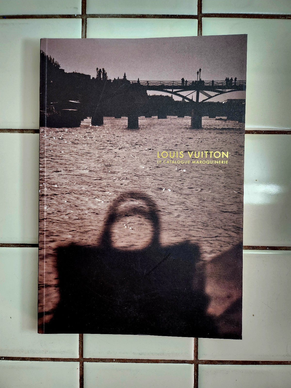 EUC Authentic LOUIS VUITTON Le Catalogue Maroquinerie 2008 ~ HARD-TO-FIND