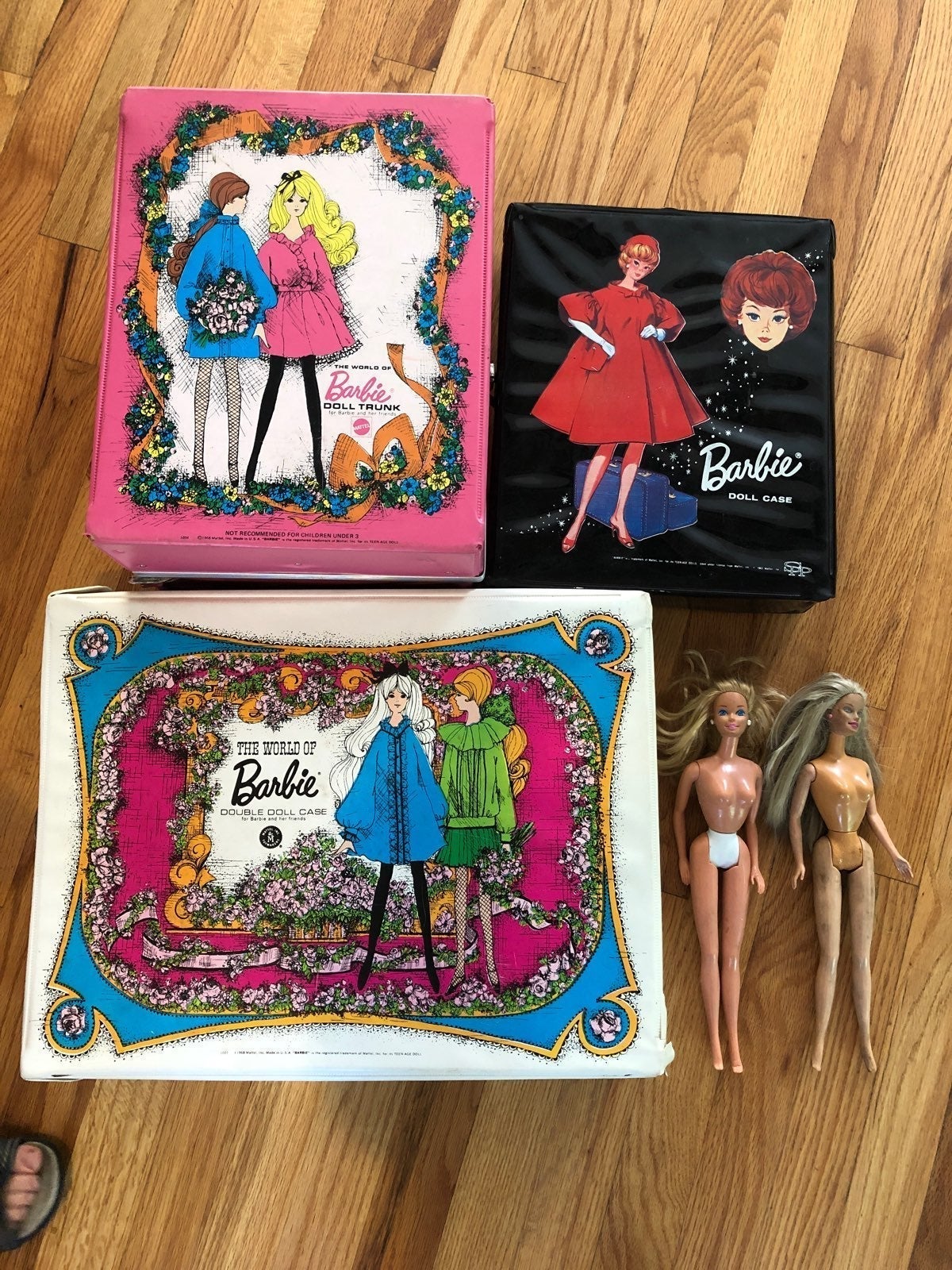 vintage barbie.vintage barbie Case.