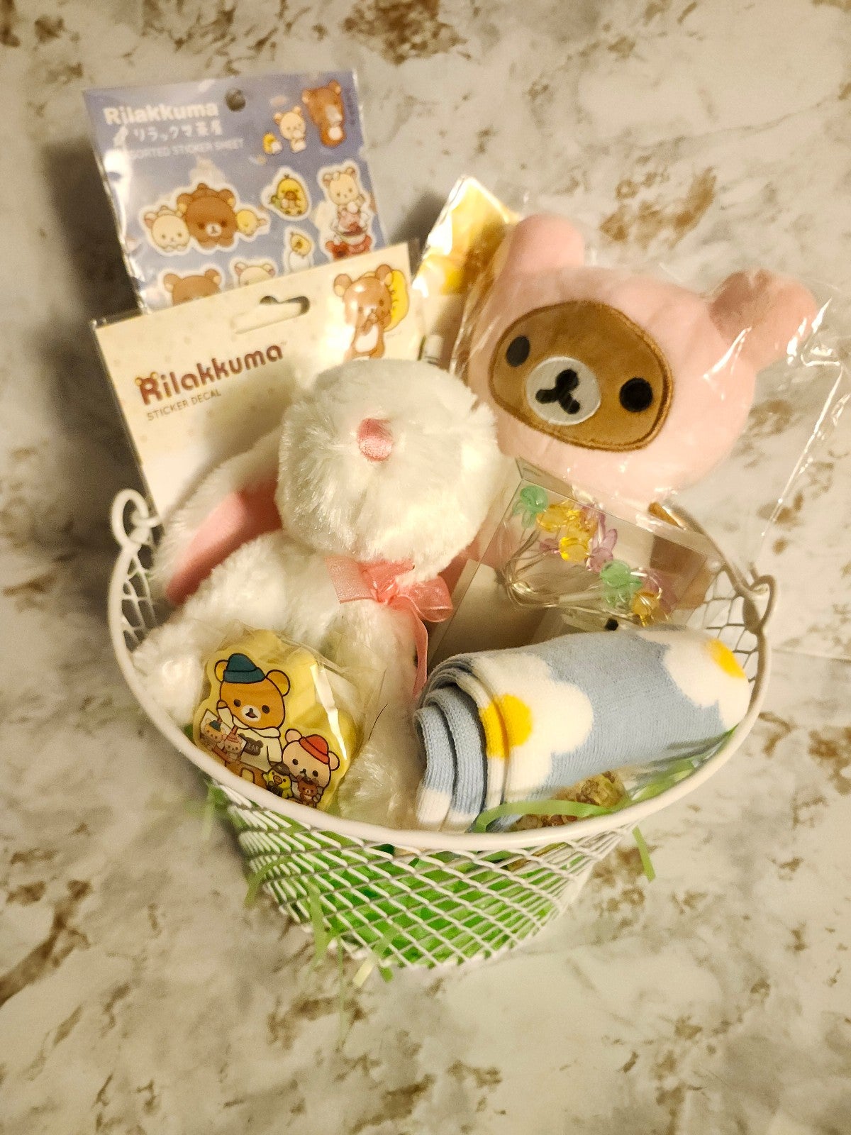 Rilakkumma Easter basket