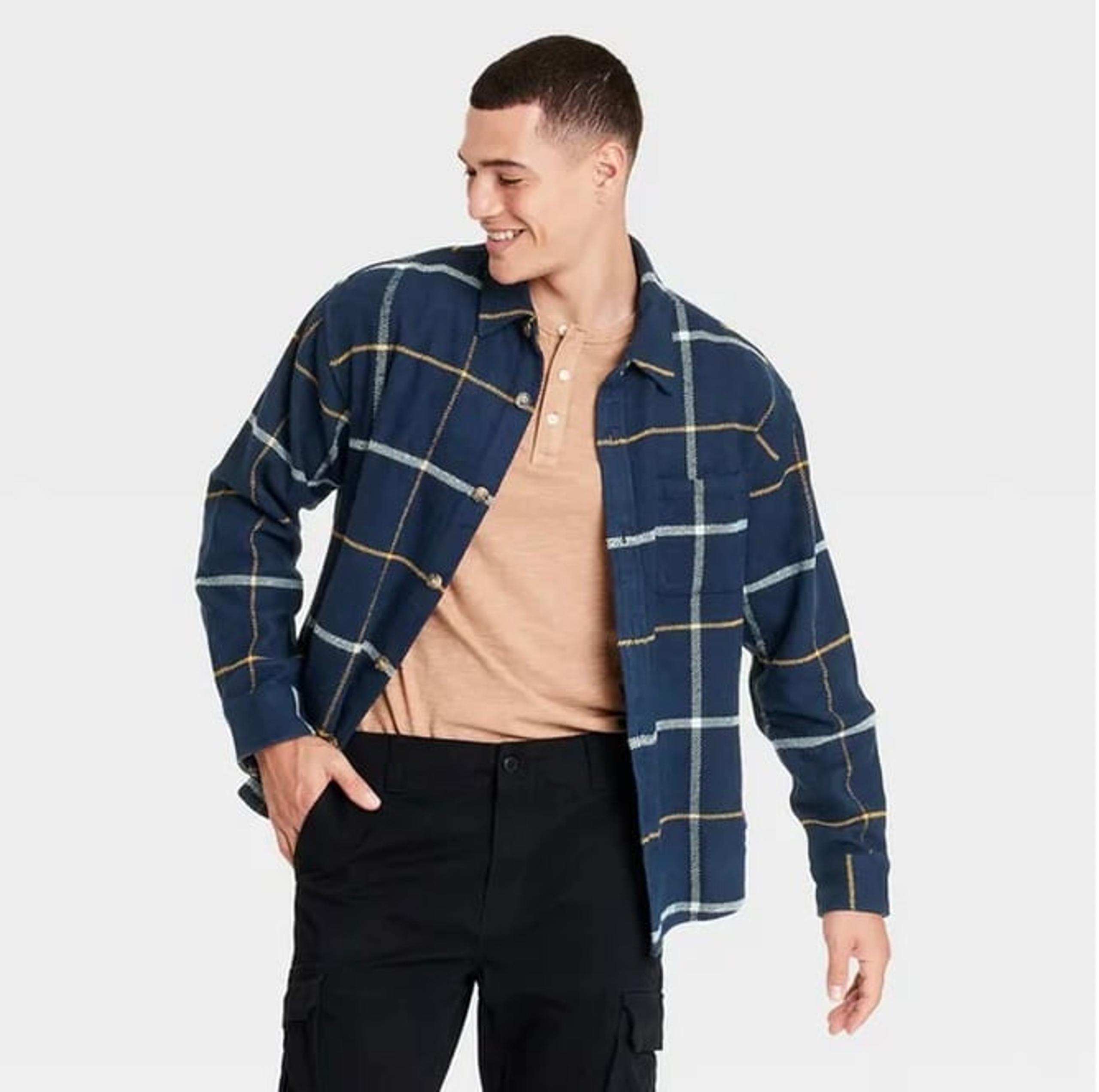 Goodfellow & Co Men's Heavyweight
Flannel Long Sleeve Button-Down
Shirt,
