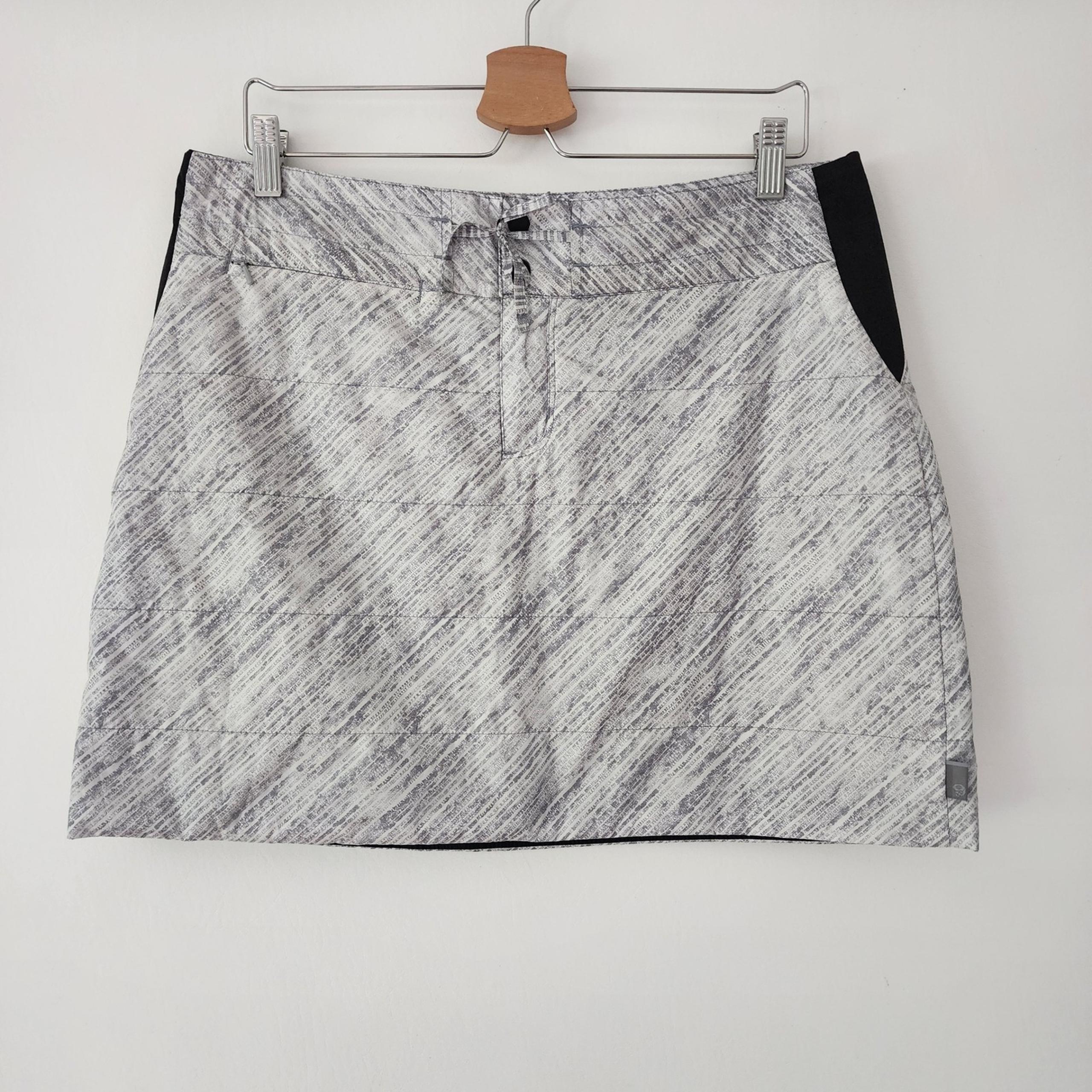 Mountain Hardware gray white light puffy skirt mini womens size L
