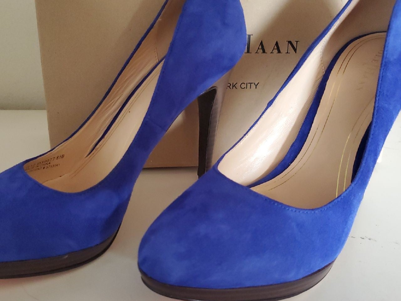 NiB Cole Haan 8.5 Cobalt suede heels