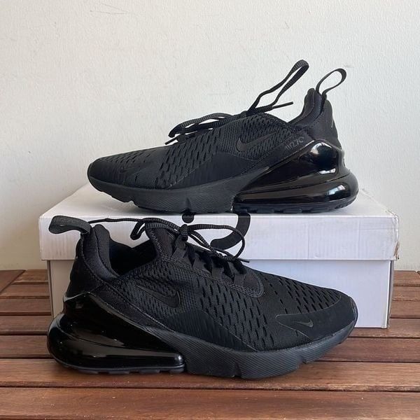 Nike Air Max 270 Black Women Size 7(AH6789-006)