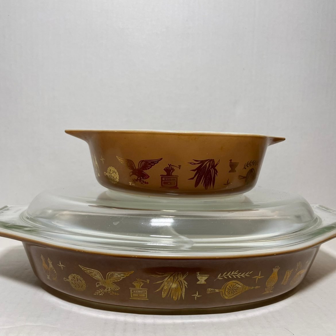 Vtg Pyrex Brown Gold Early American Divided Dish w Lid 1.5 QT & 1PT USA
