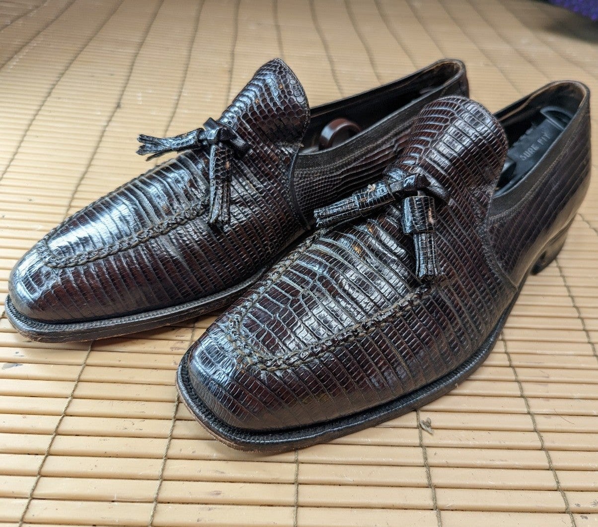 Johnston & Murphy Mens Aristocraft Tassel Loafer Dress Shoes Brown Lizard Emboss
