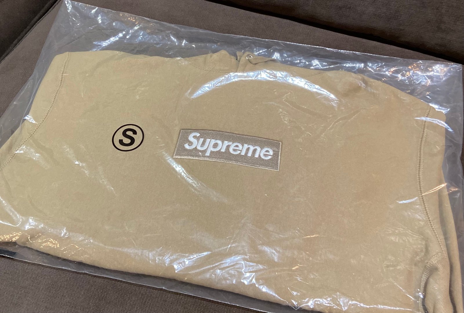 Supreme BOGO Box Logo Hooded Sweatshirt Light Brown FW23 Size Small BRAND NEW