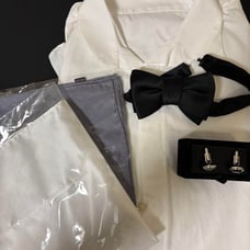 The Treat Dressing Formal 5-Piece Set including White Shirt and Others