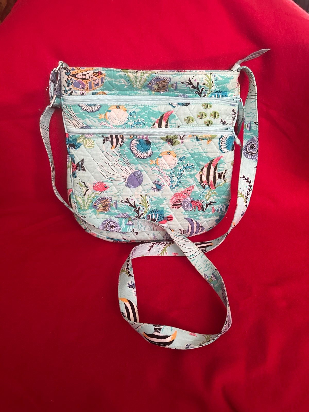 Vera Bradley triple compartment, hipster, Paisley wave