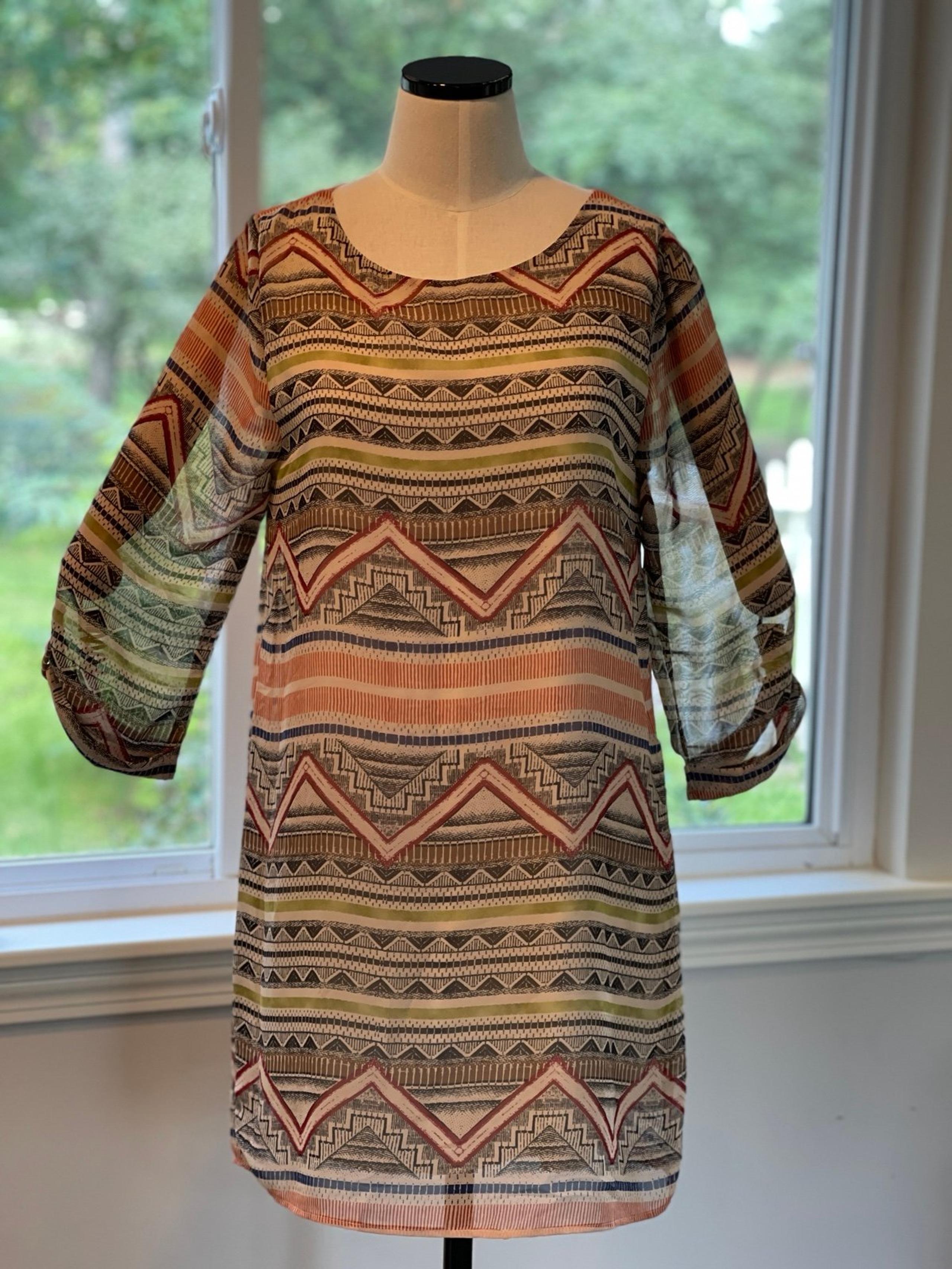 Everly Anthropologie Aztec Pattern Dress Roll Tab Sleeve Size M