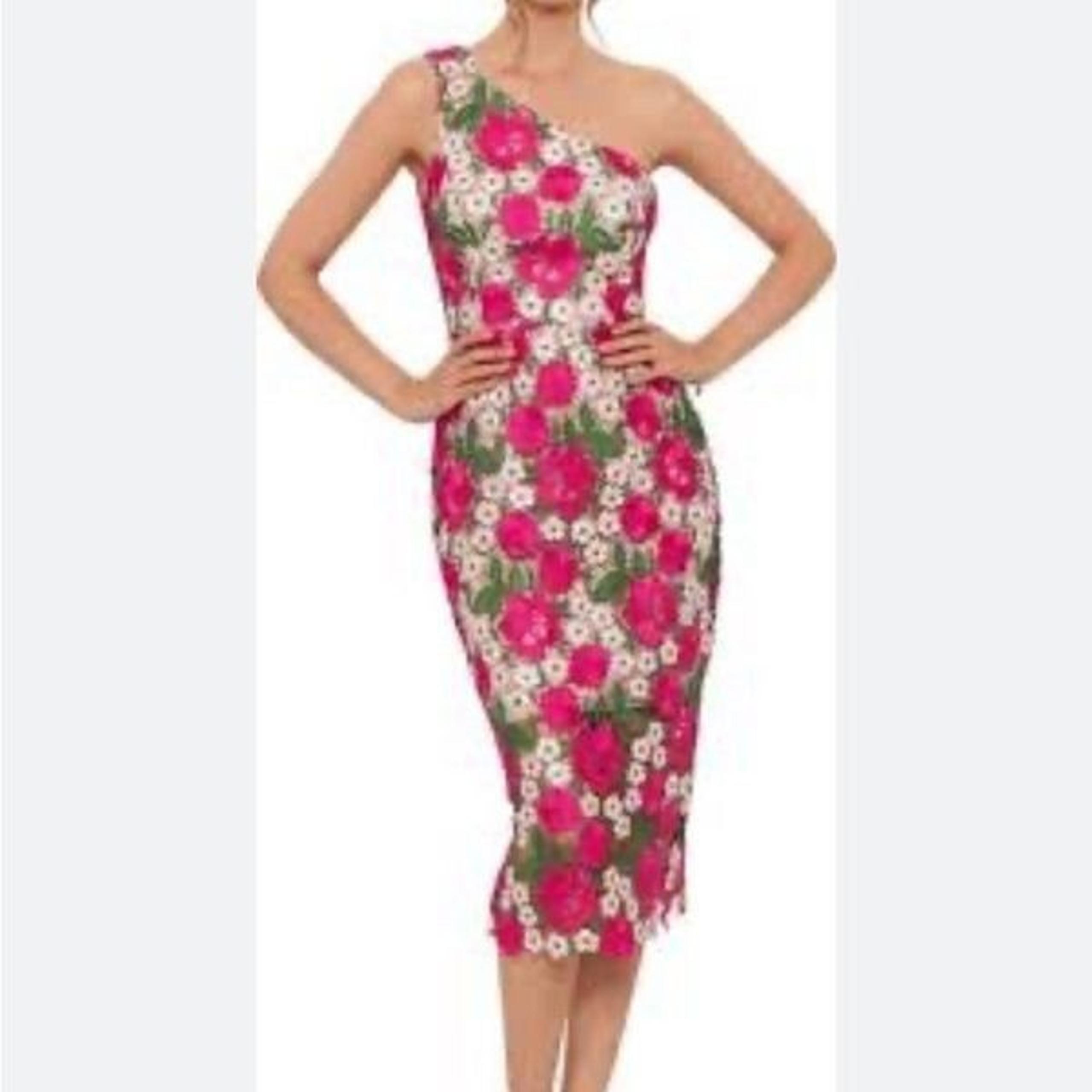 NWT Xscape floral embroidered one shoulder