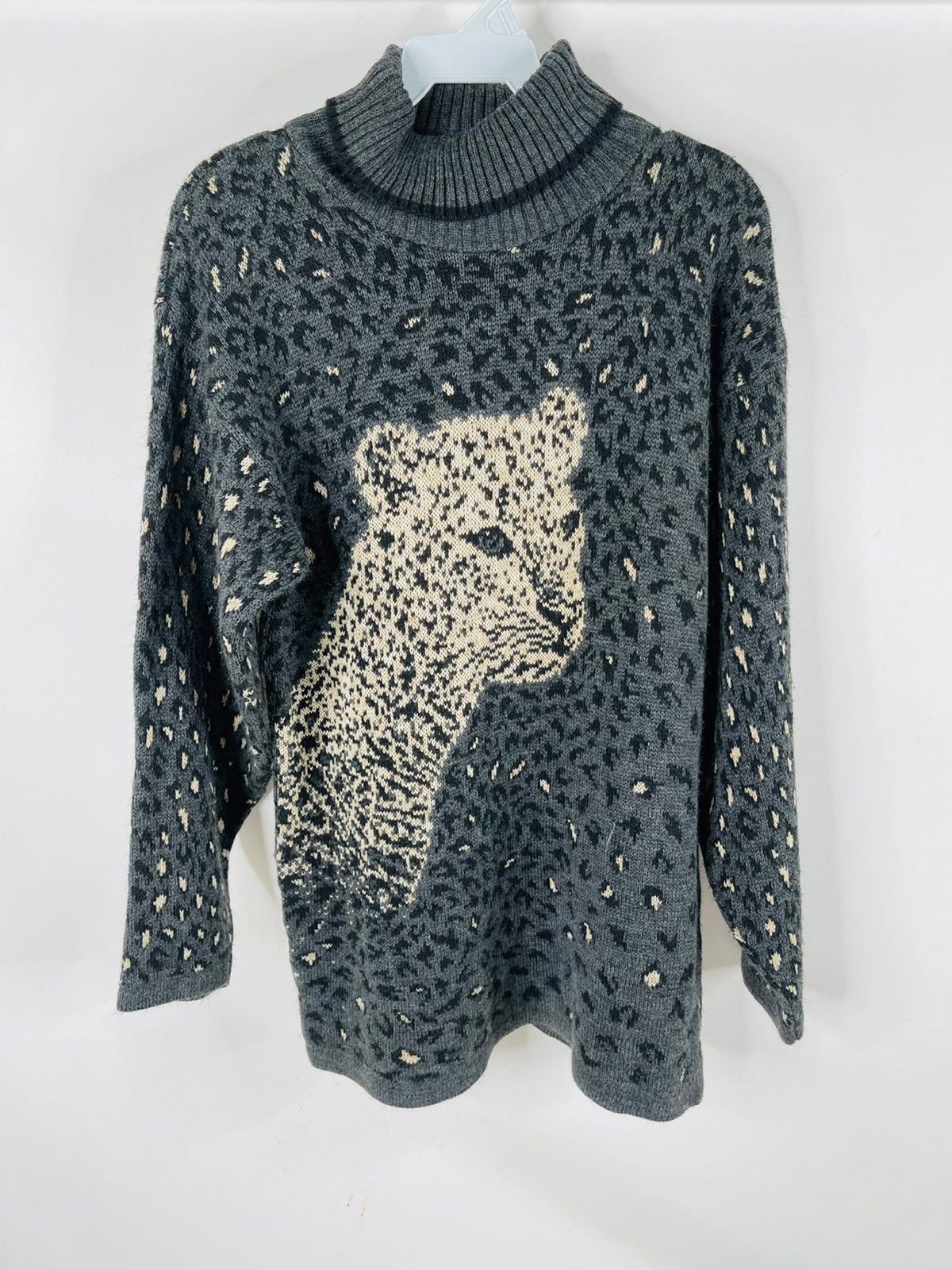 VTG 90s Leopard Turtleneck Sweater USA