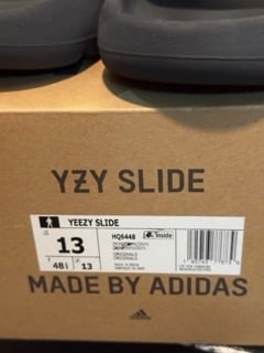 yeezys slides sz 13