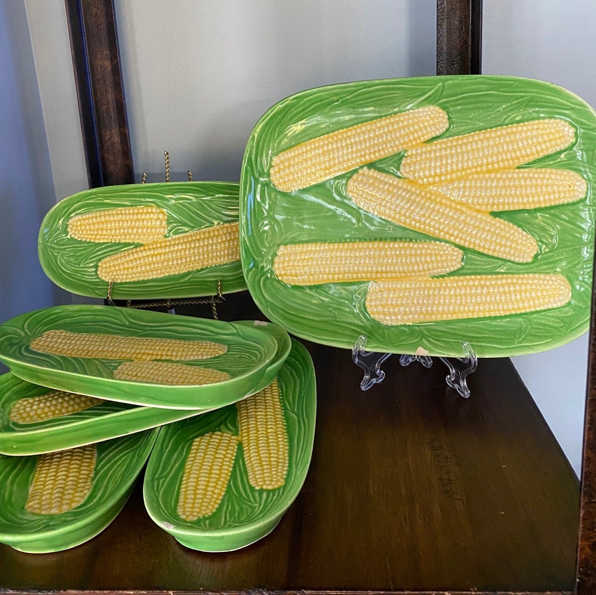 Corn on the Cob Serving Platter and Individual Serving Plates