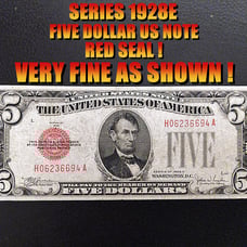 SERIES 1928E LINCOLN US RED SEAL NOTE IN VERY NICE CONDITION AS SHOWN !