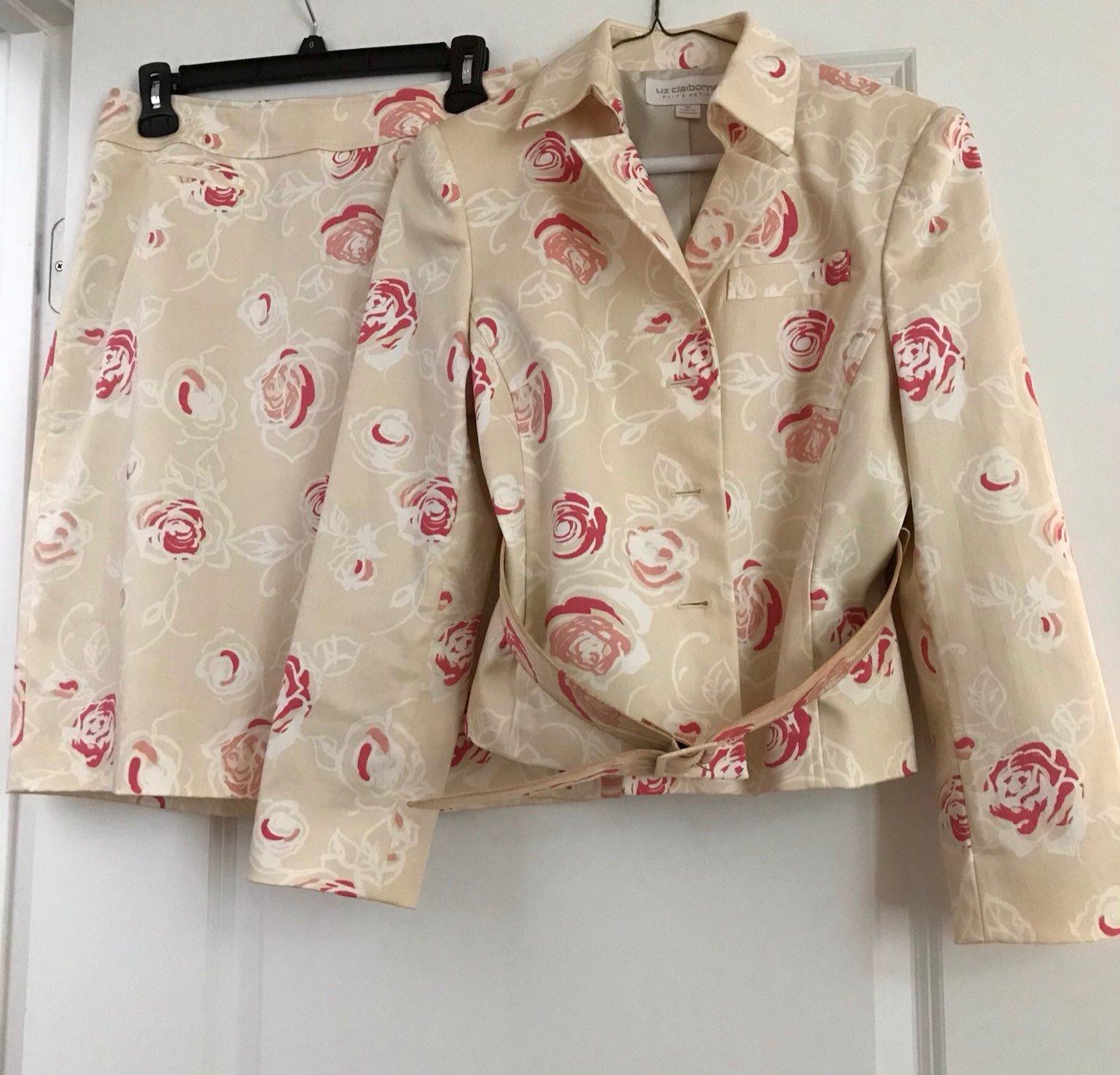 Skirt suit set (petite)