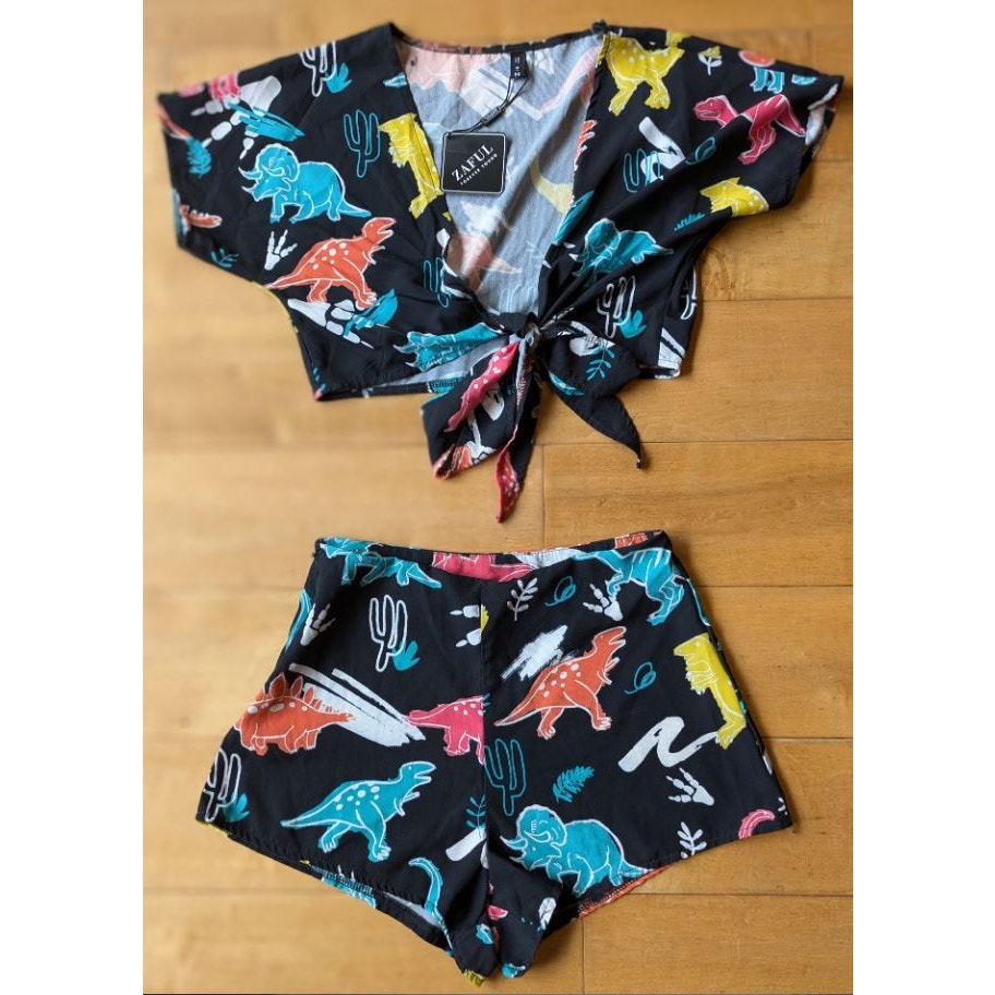 Womens Sm Summer Outfit NWT New Dinosaur Zaful Crop Top High Waist Short Size 4