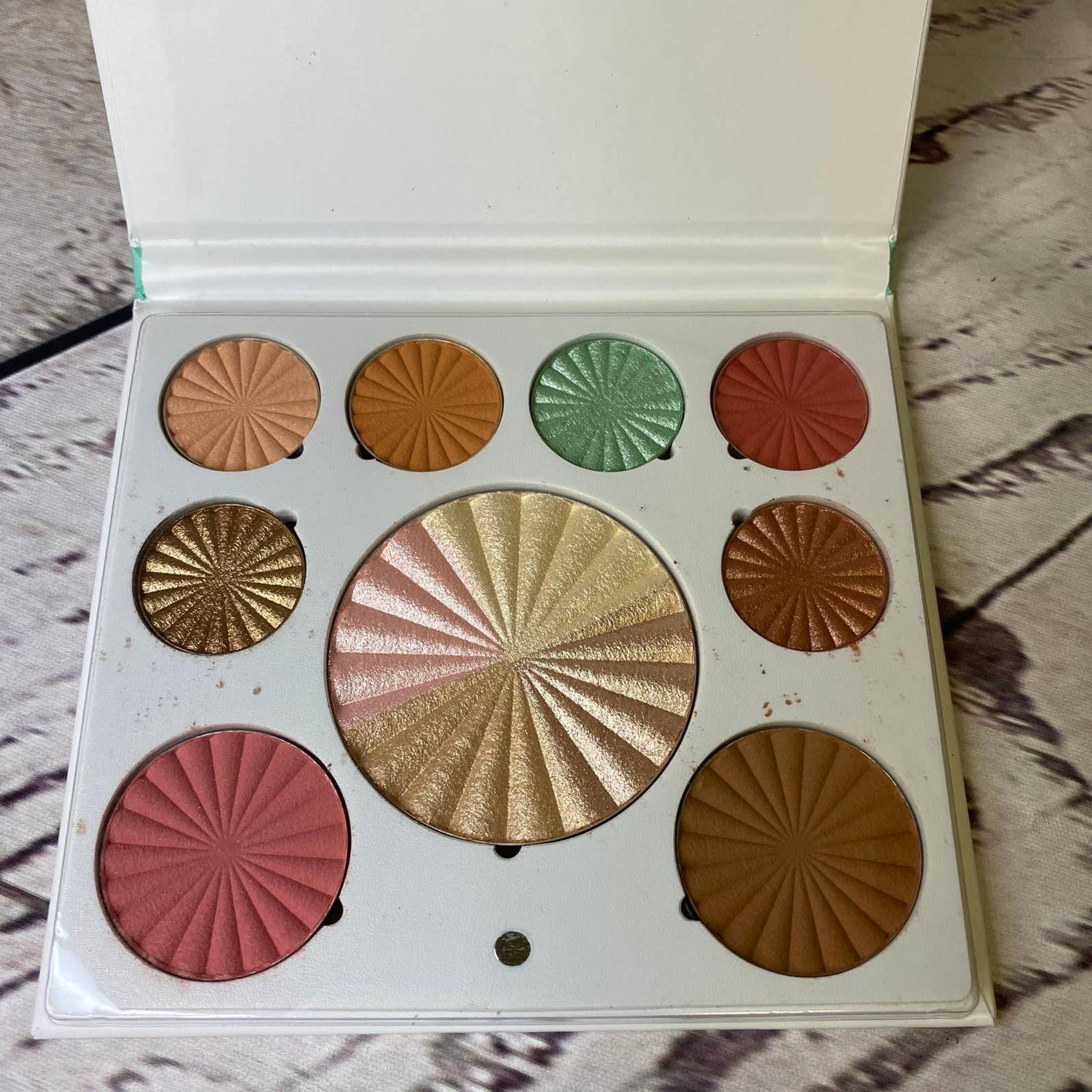 Ofra Good To Go mini mix palette