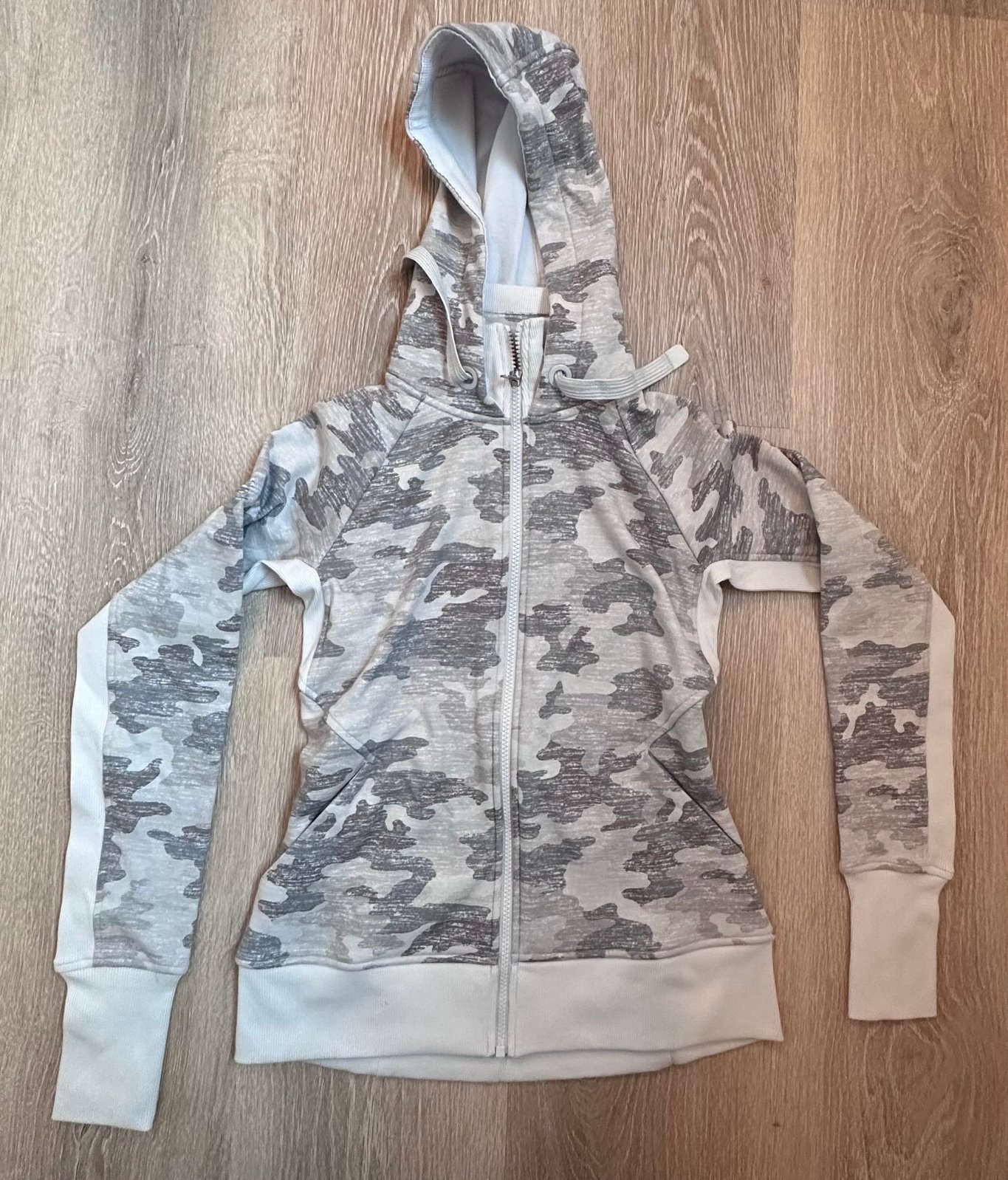 Athleta Triumph Grey Camo Full Zip Hoodie|NWOT|Sz XXS