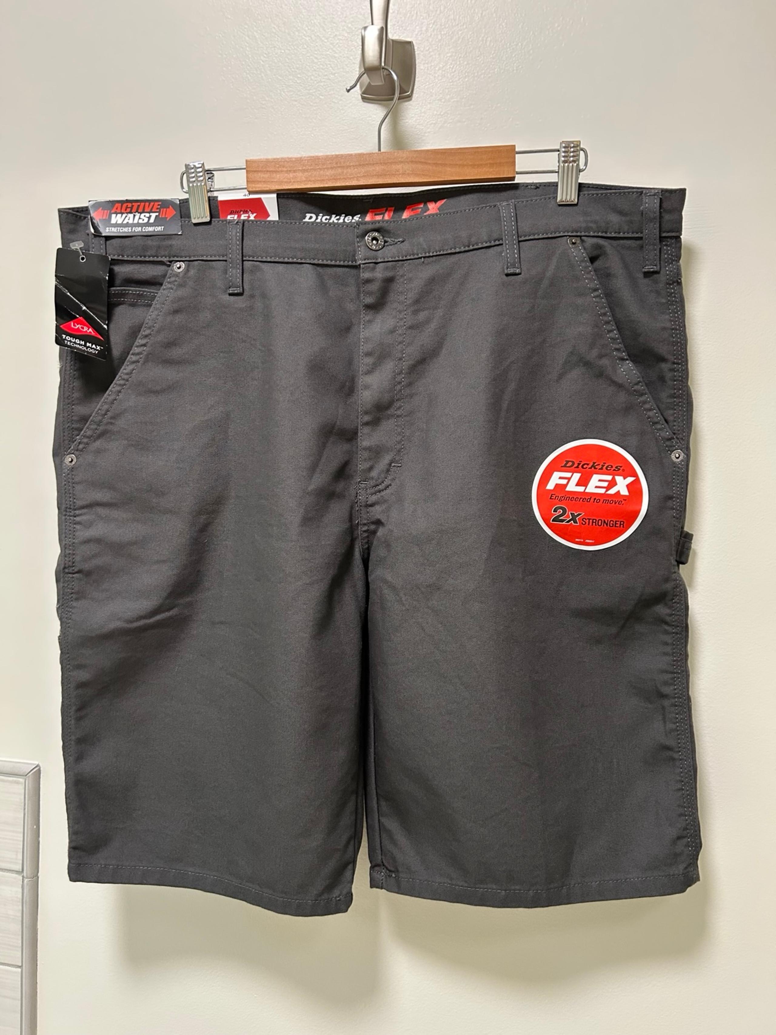 NWT Men’s Dickies Flex Cargo Shorts Charcoal Gray size 40