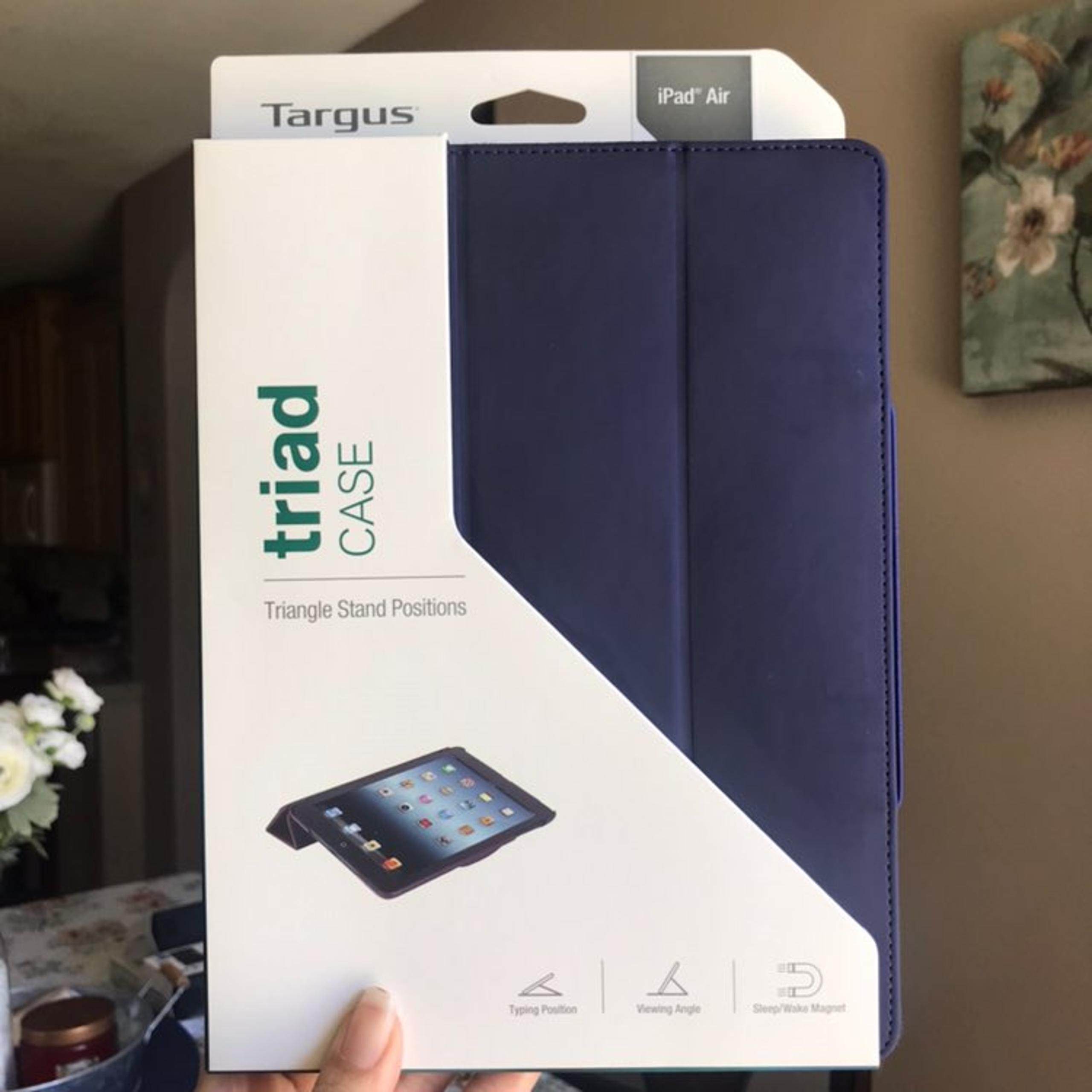 Targus iPad Air Triad Case 9.7"