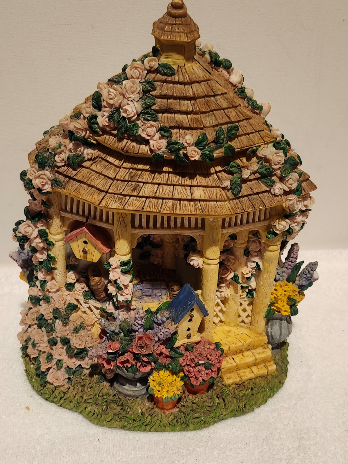 VINTAGE home & garden Floral Gazebo Book Ends Resin