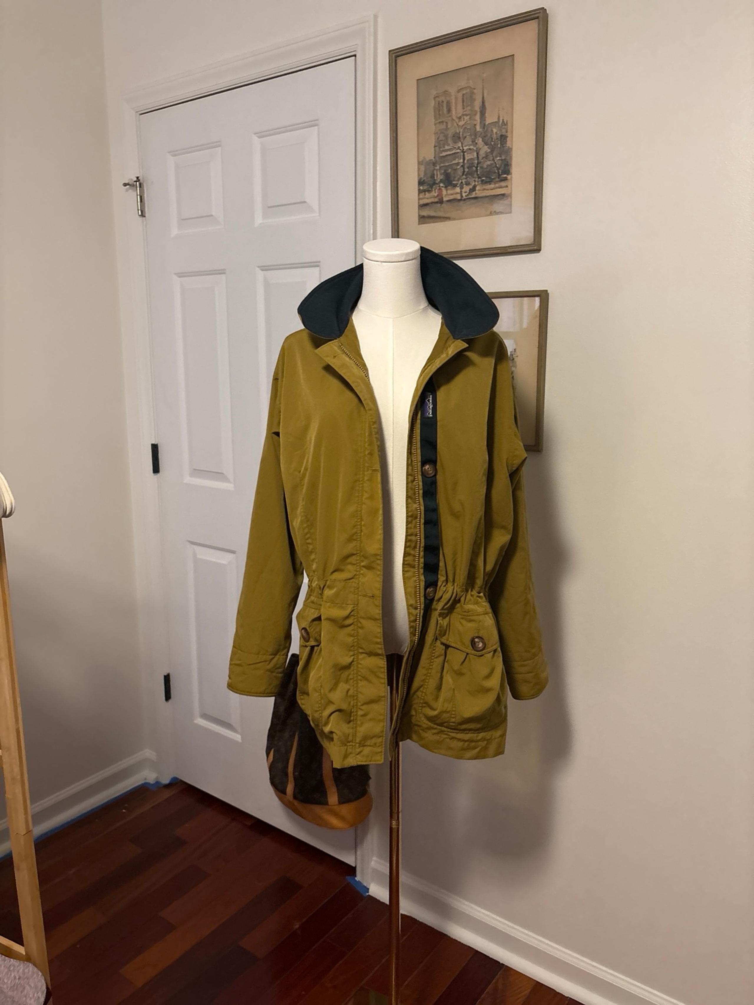 Patagonia Vintage Women’s Hooded Barn Coat Rare Small