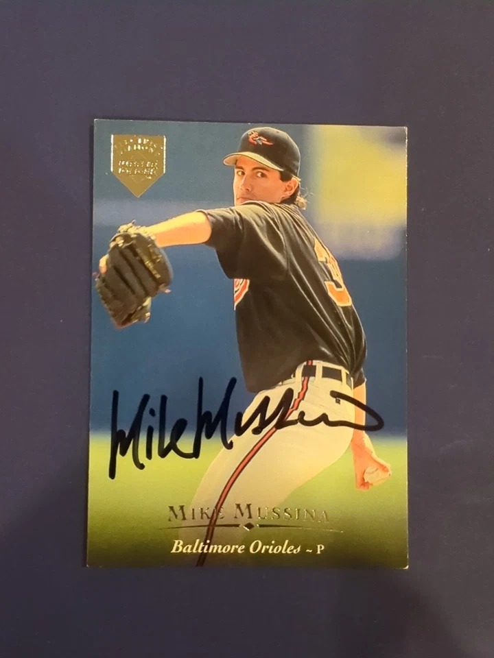 Mike Mussina Signed Autographed 1995 Upper Deck Electric Diamond Card Baseball