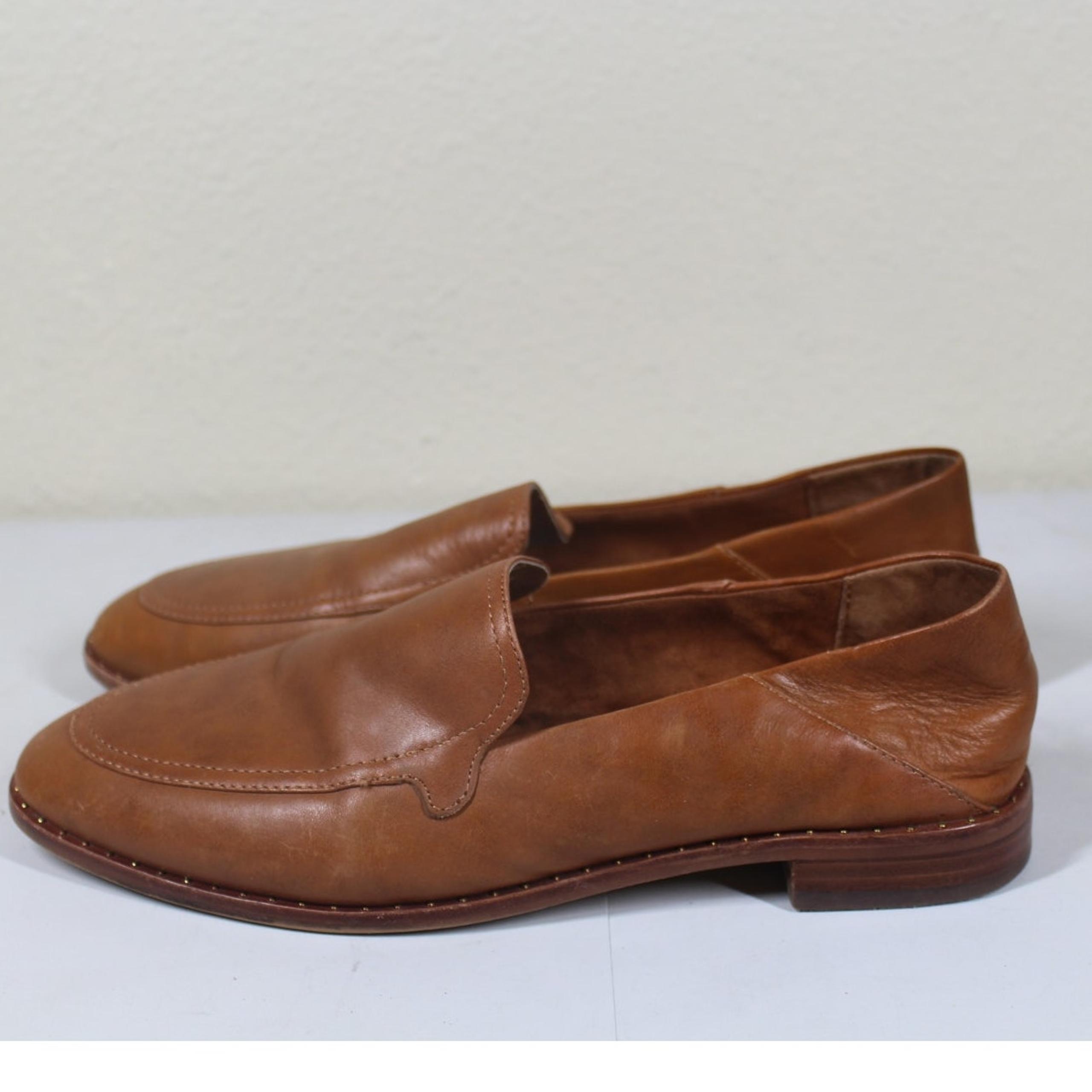 Vince Camuto Women's 9.5 Cretinian Loafer Flat Brown