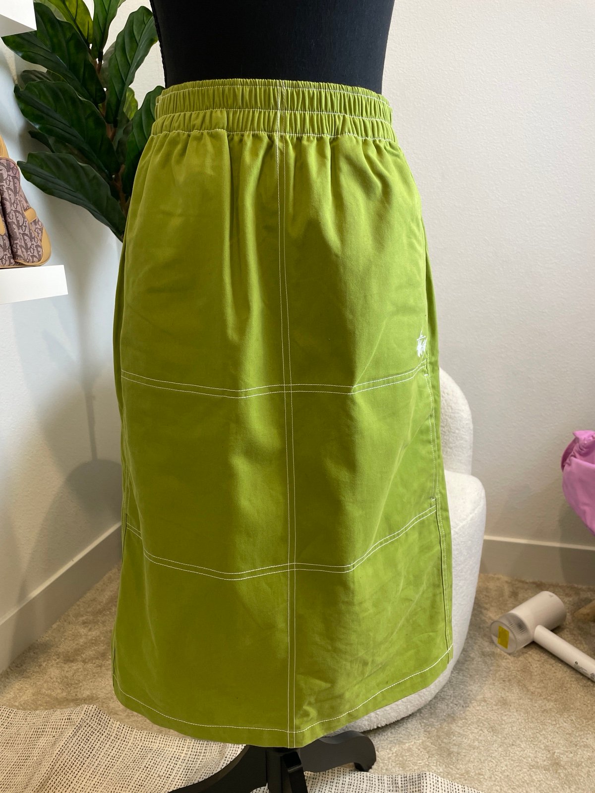 Studsy women’s skirt