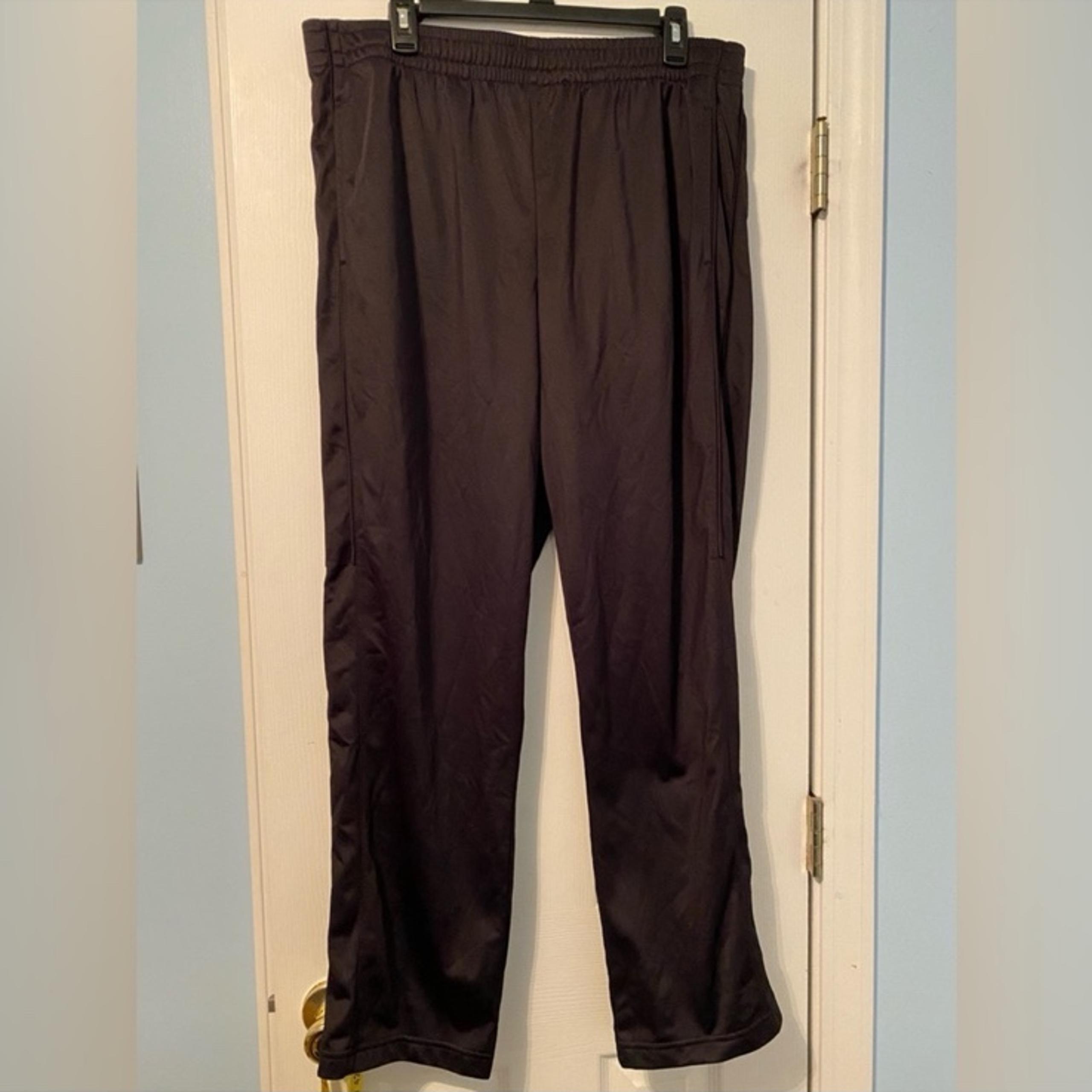 TEK GEAR Men’s black sweat pants size: XL