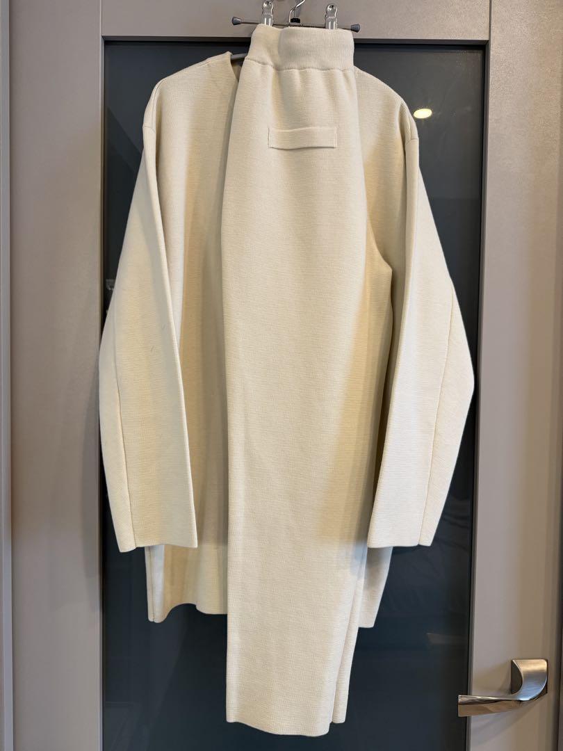 Excellent Condition - Rohens Milano Ribbed Knitted Suit - Size 36 - Off White