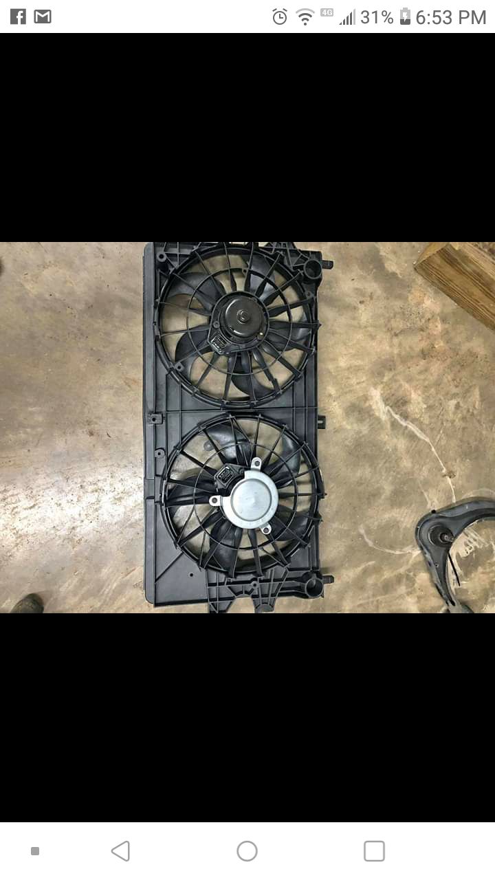 Radiator cooling fan