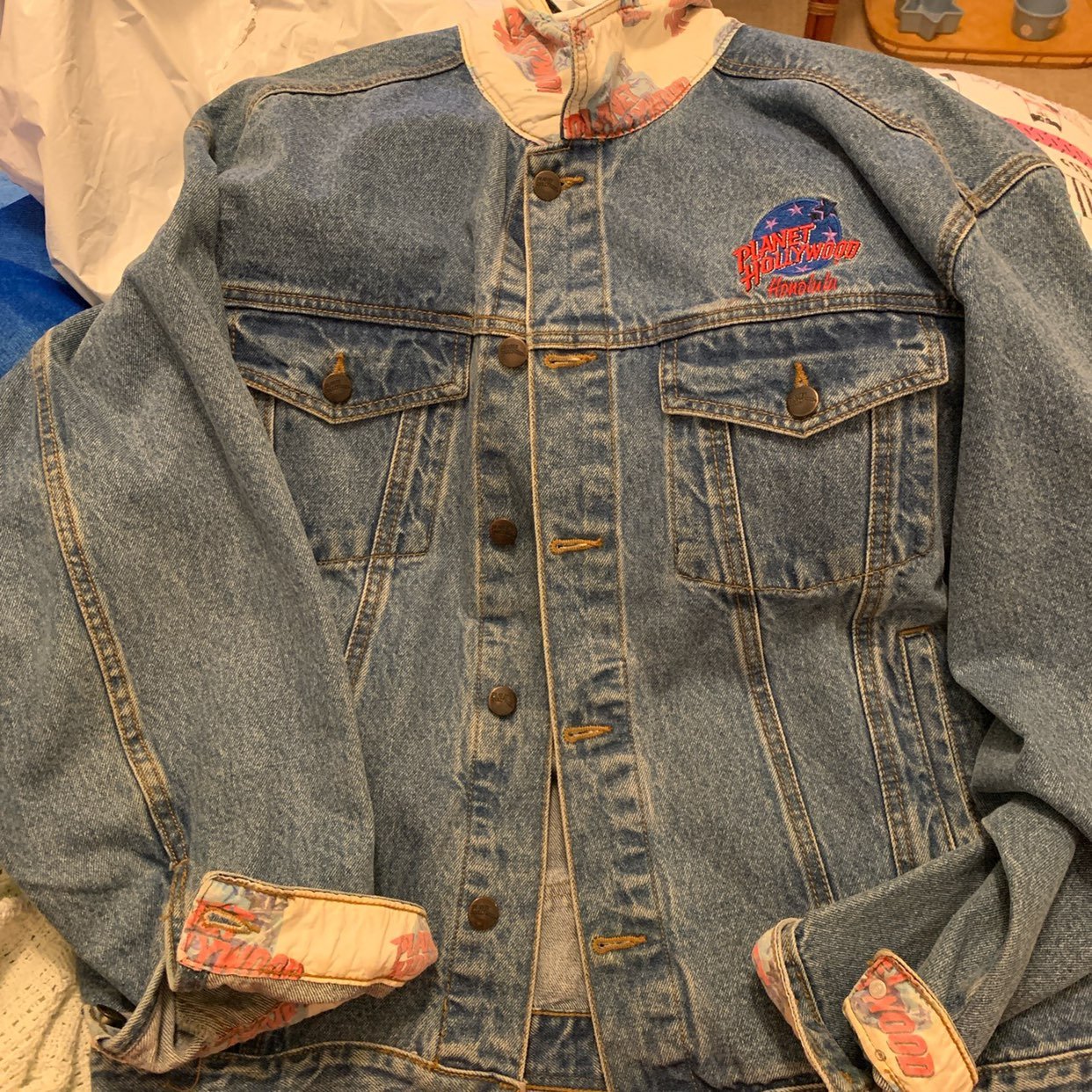 90s Vintage Planet Hollywood Jean Jacket