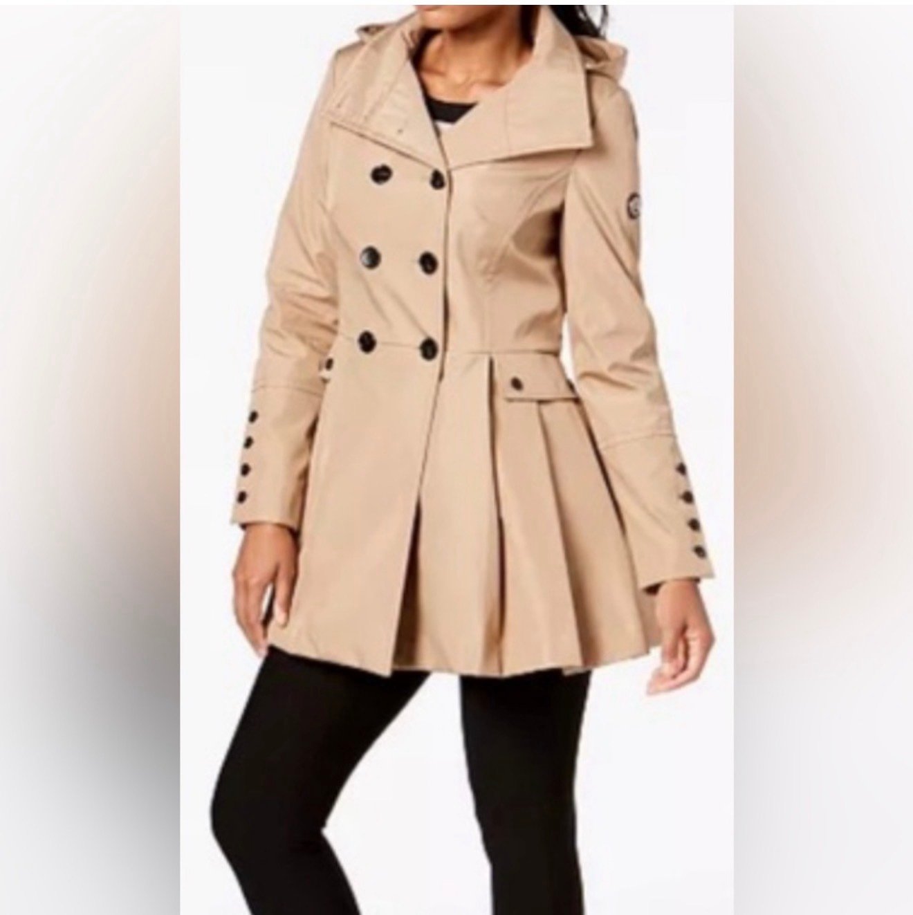 Fit and flare trench coat.