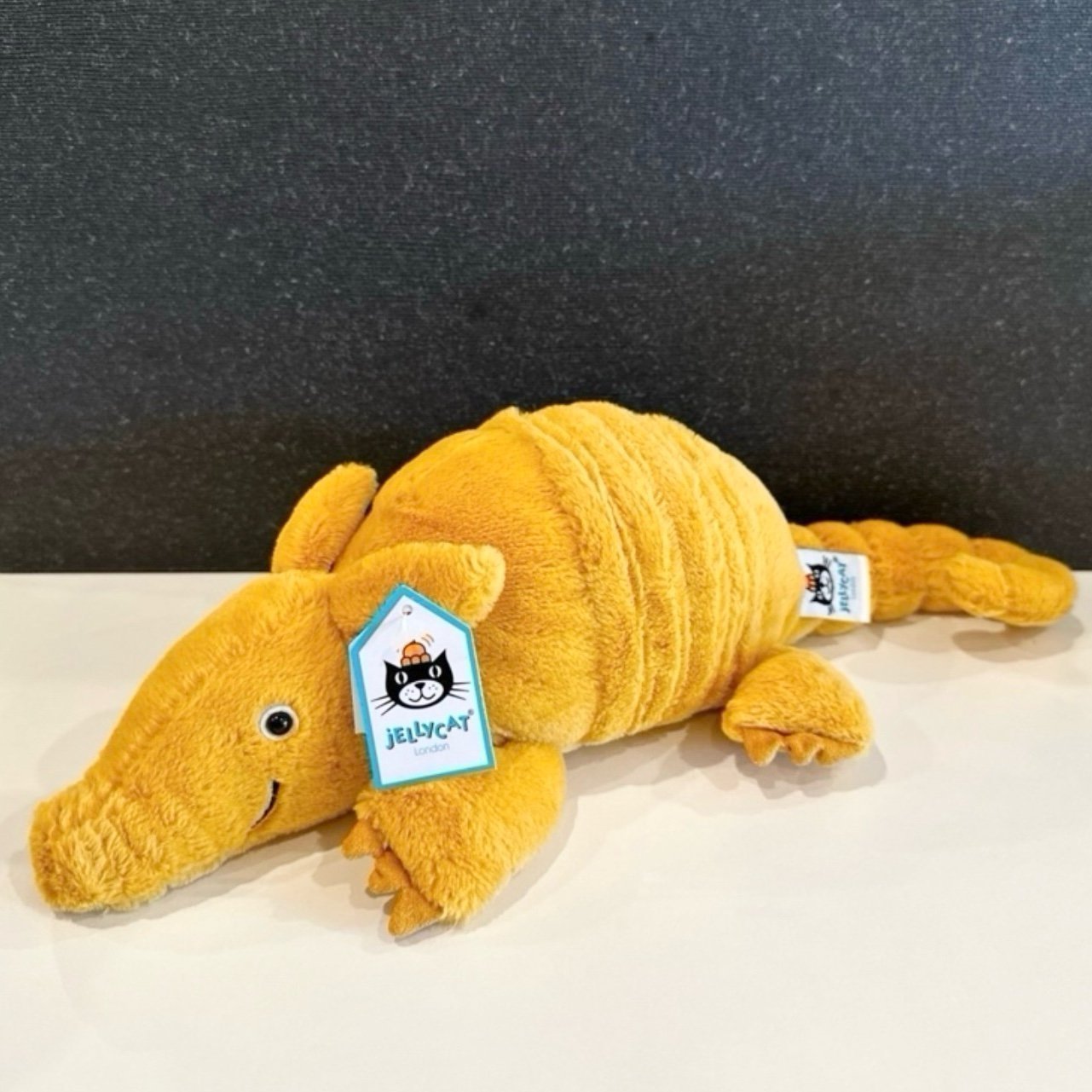 Jellycat Vividie armadillo- NWT Retired- SHIPS SAME DAY!
