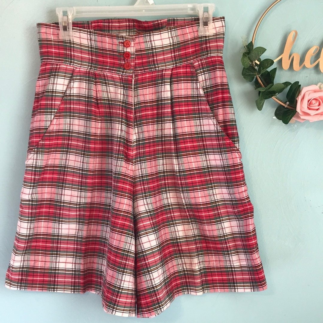 Vintage High Waisted Plaid Short